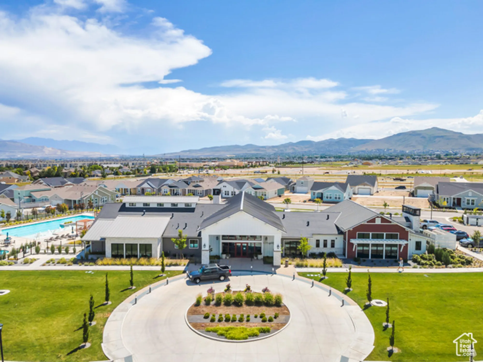 Property Slideshow image 23 of 31 | 6101 w lake ave, South Jordan, UT, 84009