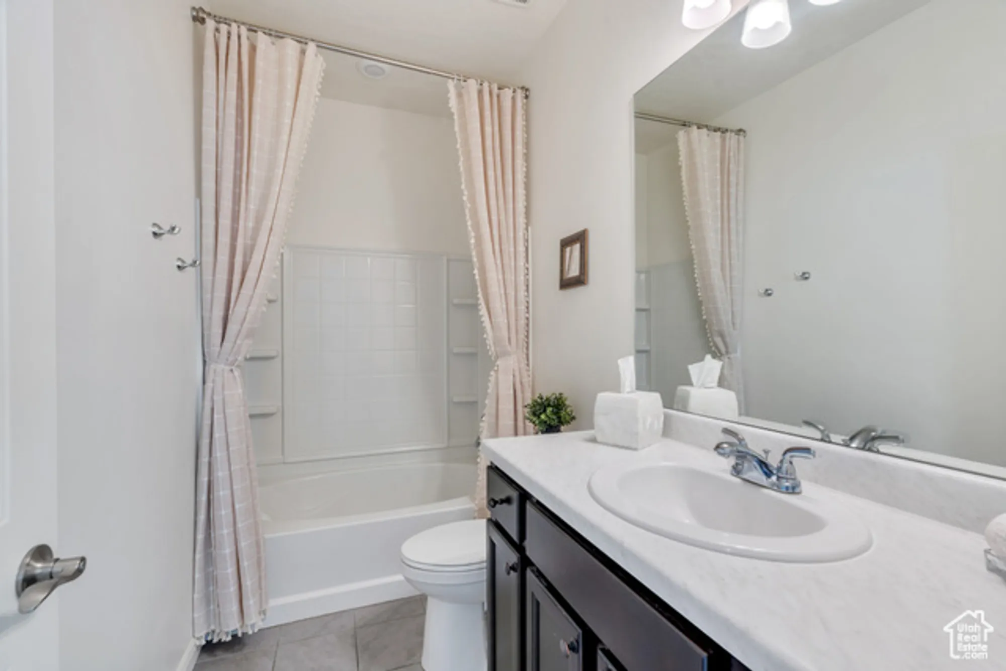 Property Slideshow image 16 of 31 | 6101 w lake ave, South Jordan, UT, 84009