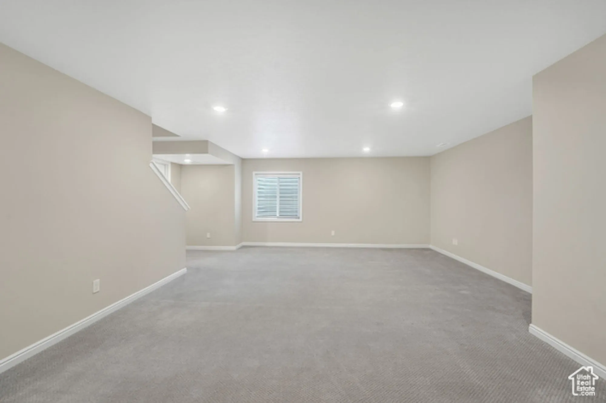 Property Slideshow image 18 of 28 | 11582 s holly springs dr, South Jordan, UT, 84009