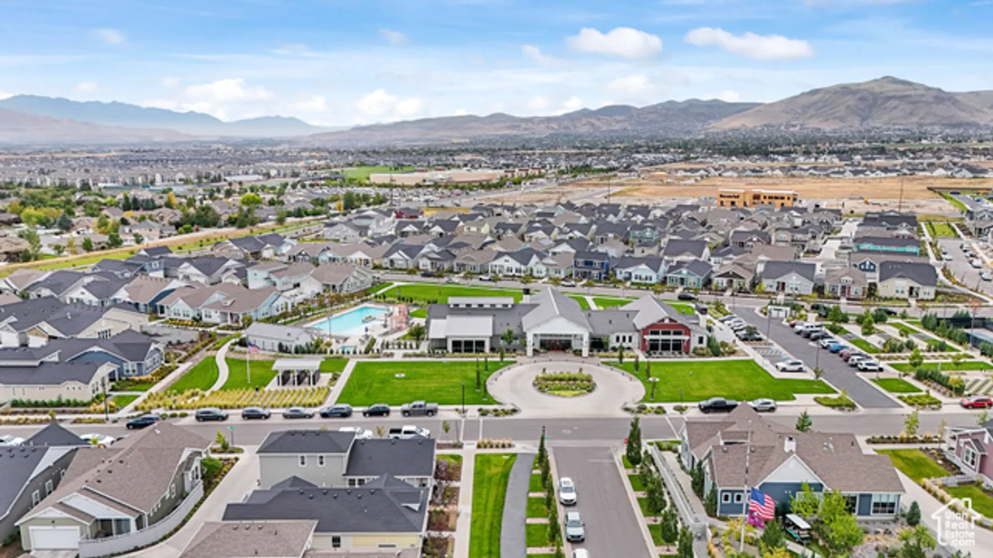 Property Slideshow image 26 of 28 | 11582 s holly springs dr, South Jordan, UT, 84009