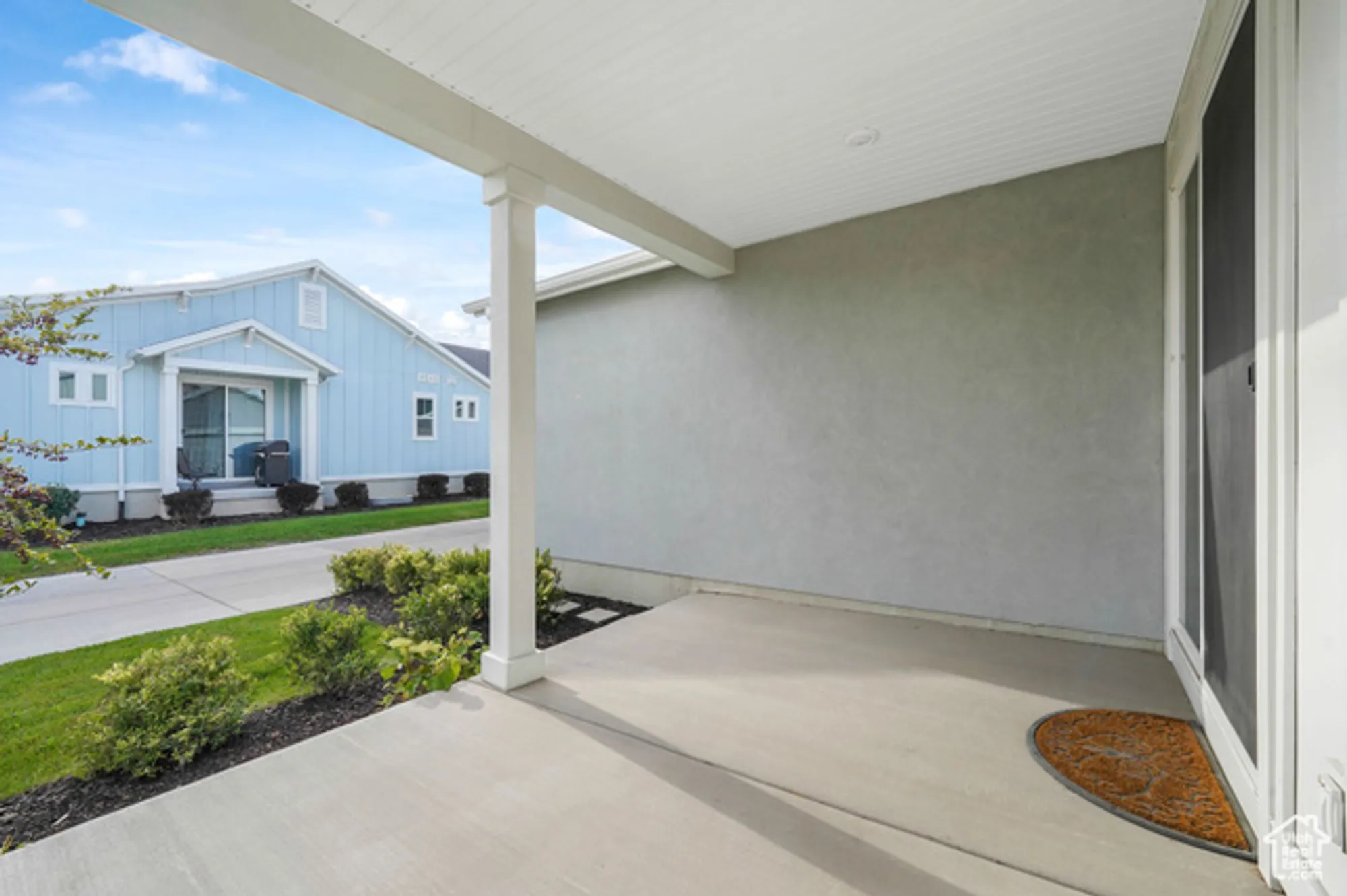 Property Slideshow image 22 of 28 | 11582 s holly springs dr, South Jordan, UT, 84009