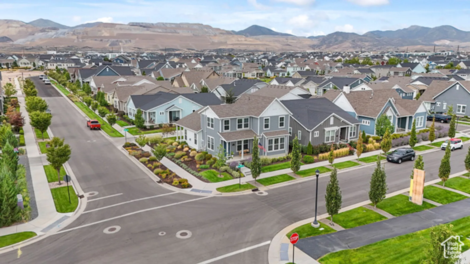 Property Slideshow image 2 of 28 | 11582 s holly springs dr, South Jordan, UT, 84009