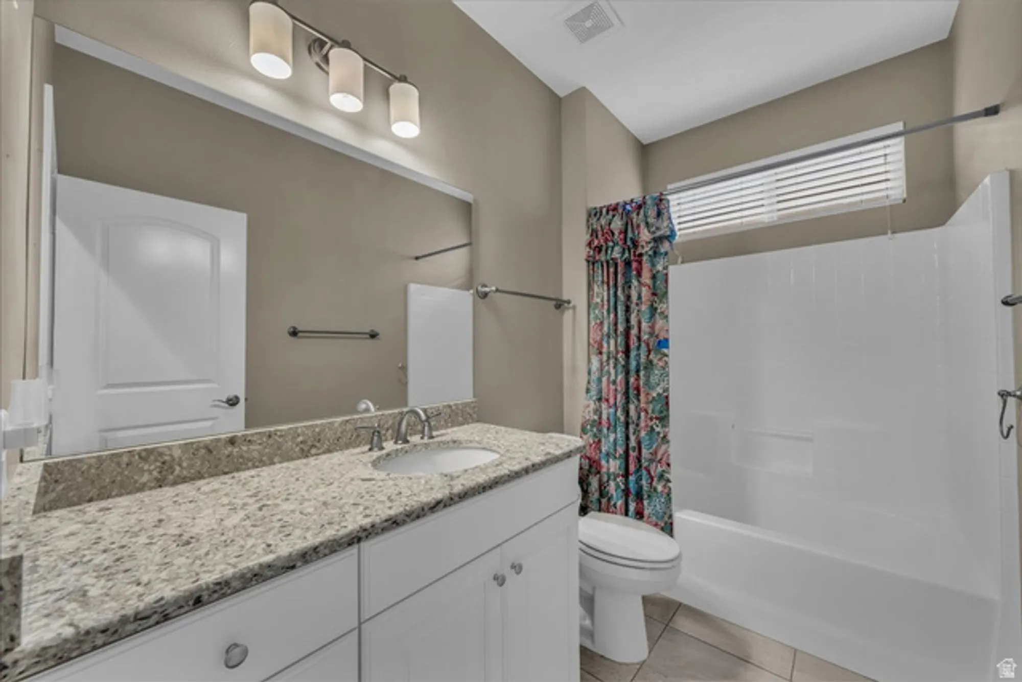 Property Slideshow image 13 of 23 | 1815 w carmel bluffs dr, St George, UT, 84790
