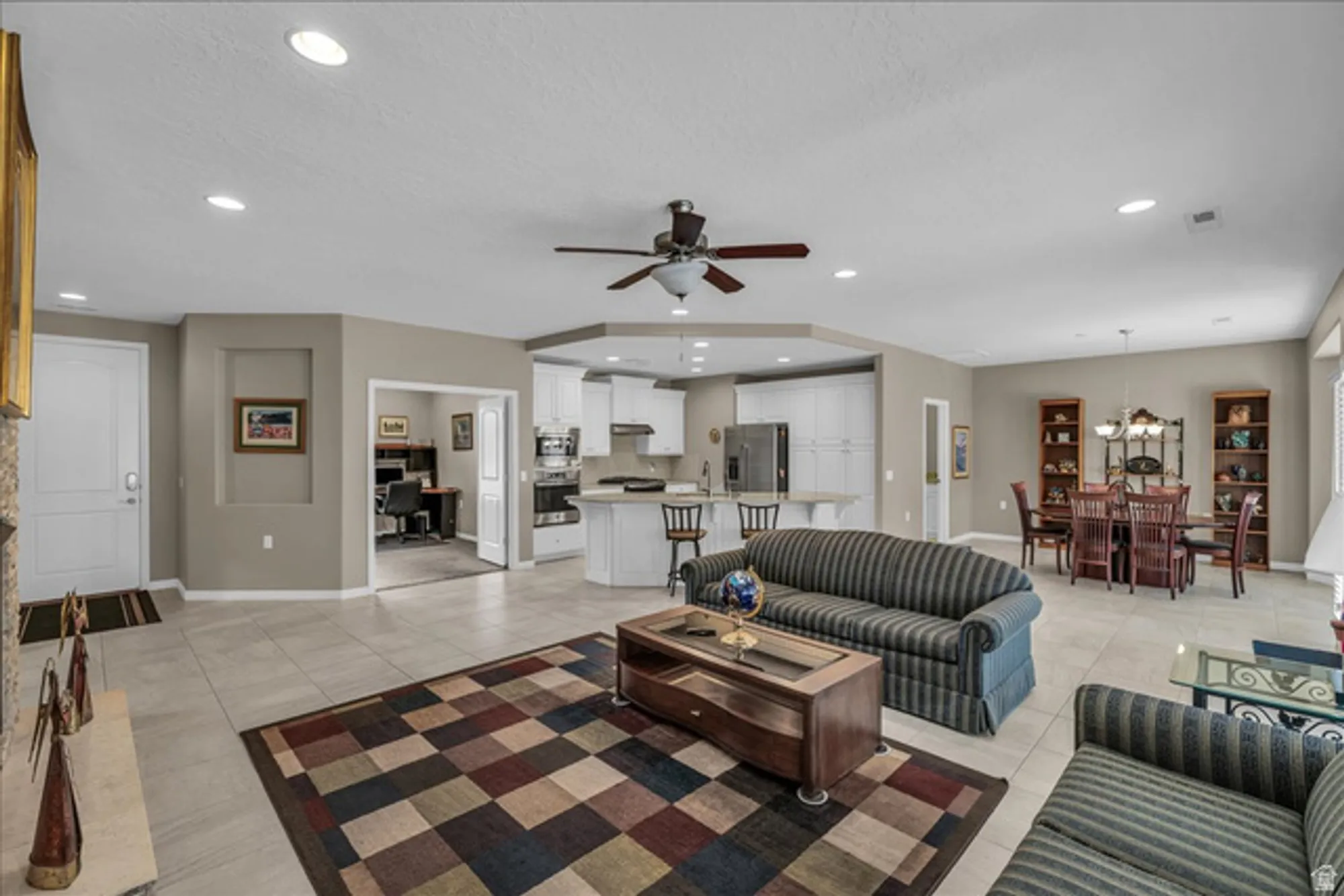 Property Slideshow image 4 of 23 | 1815 w carmel bluffs dr, St George, UT, 84790