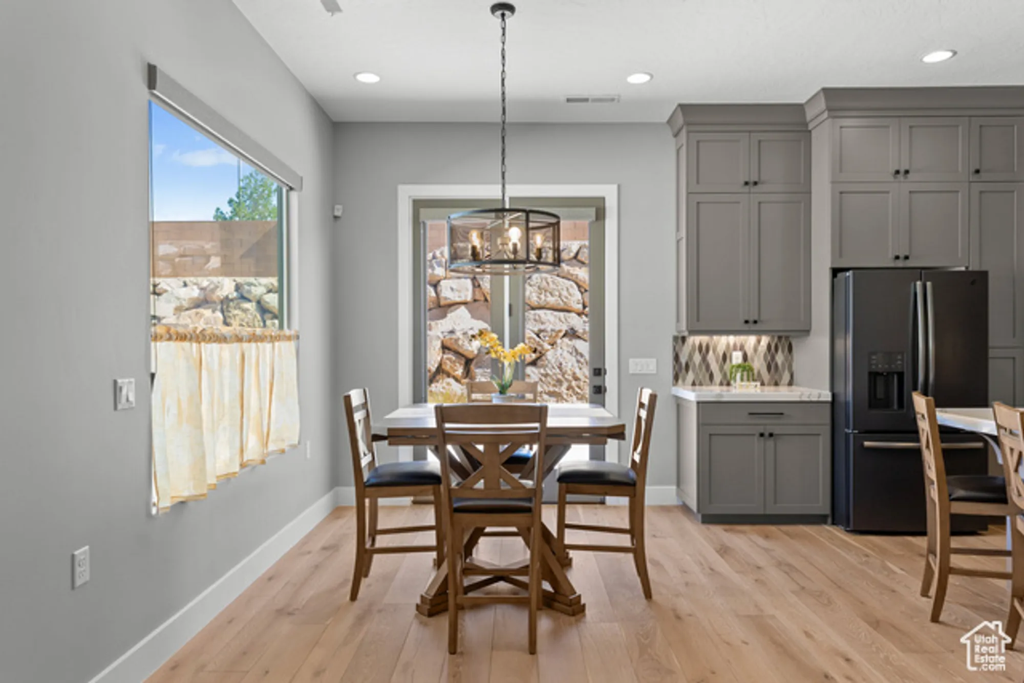 Property Slideshow image 25 of 46 | 1178 w grayson dr, St George, UT, 84790