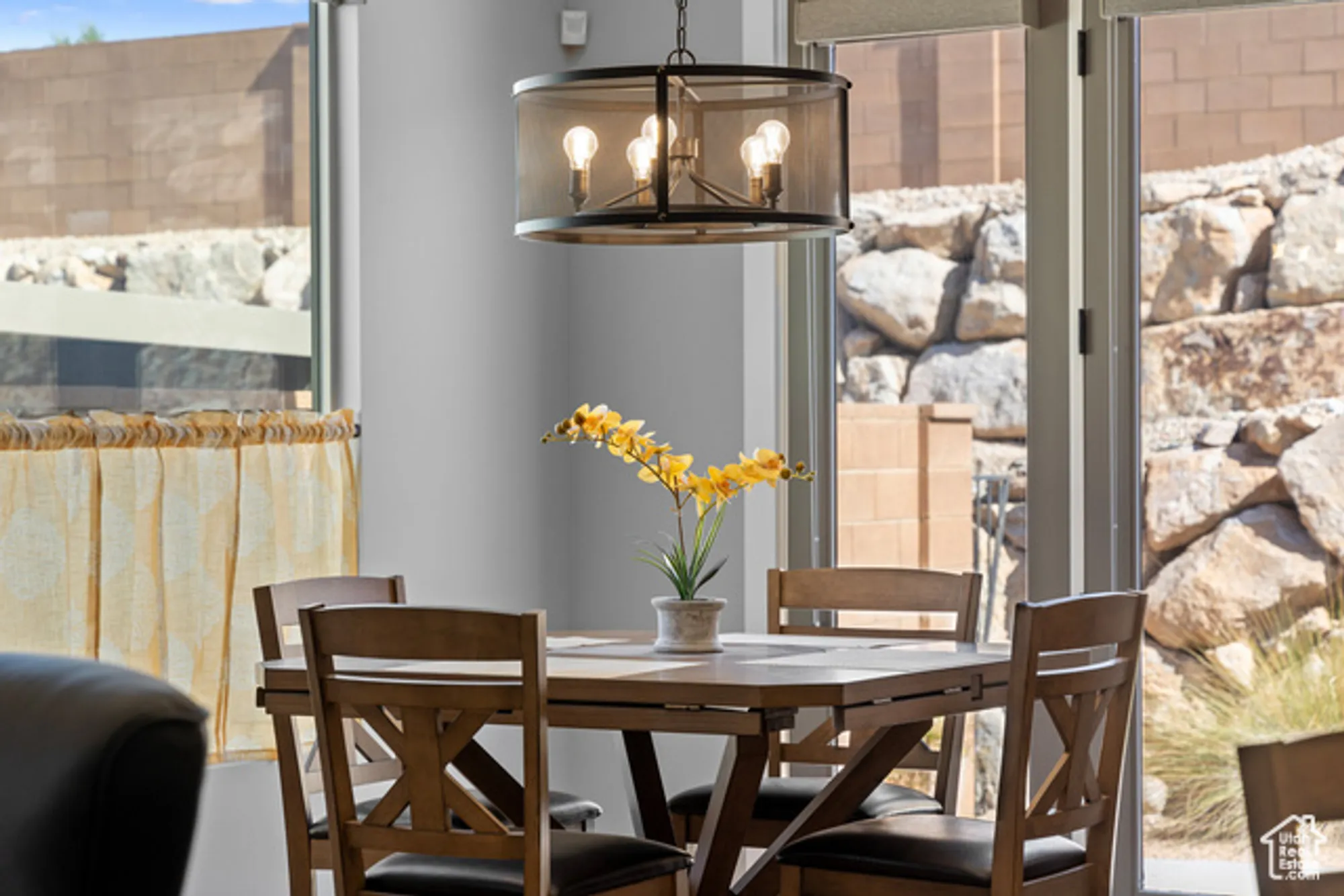 Property Slideshow image 6 of 46 | 1178 w grayson dr, St George, UT, 84790