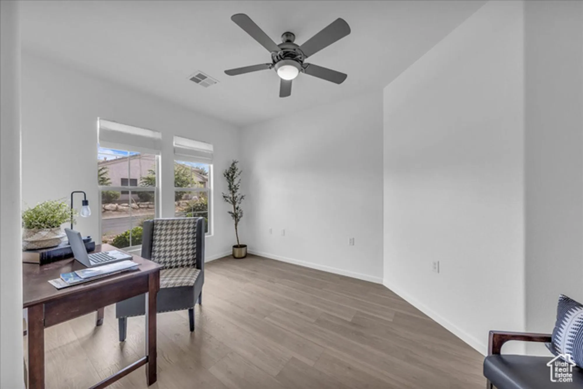 Property Slideshow image 10 of 25 | 1667 morane manor dr, St George, UT, 84790