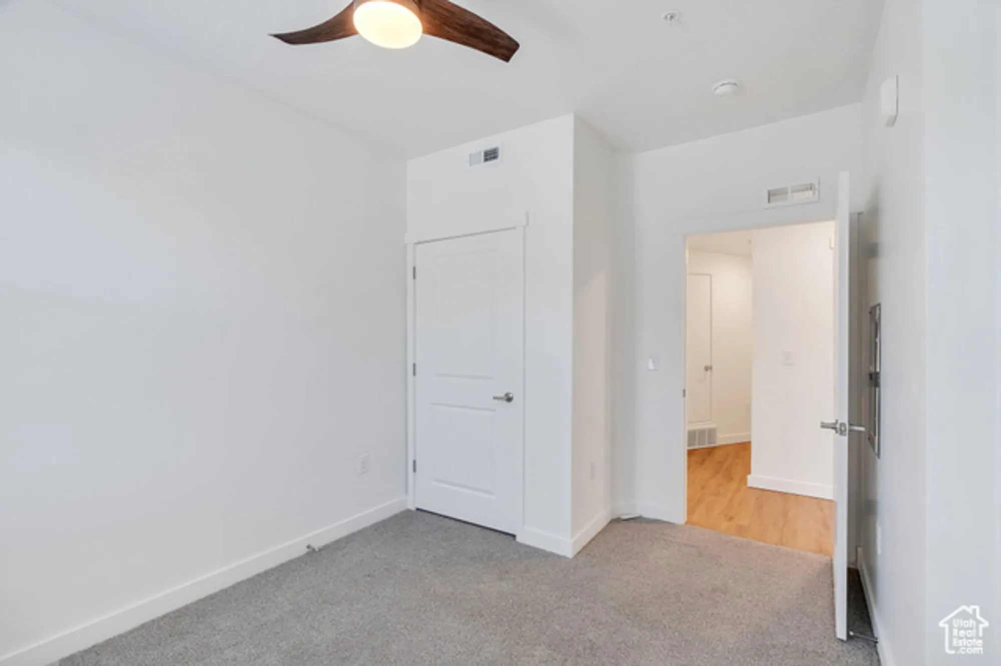 Property Slideshow image 24 of 42 | 5192 w black twig dr # d101, South Jordan, UT, 84009