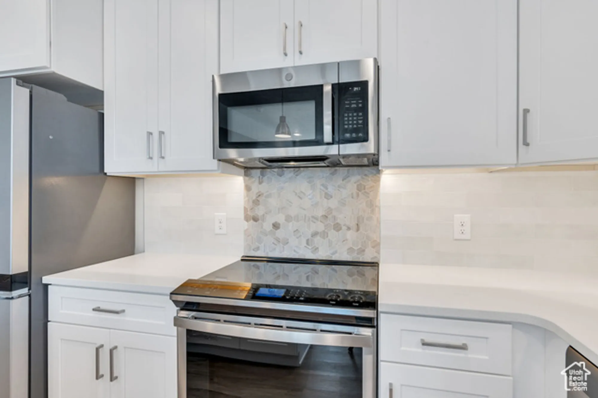 Property Slideshow image 9 of 42 | 5192 w black twig dr # d101, South Jordan, UT, 84009