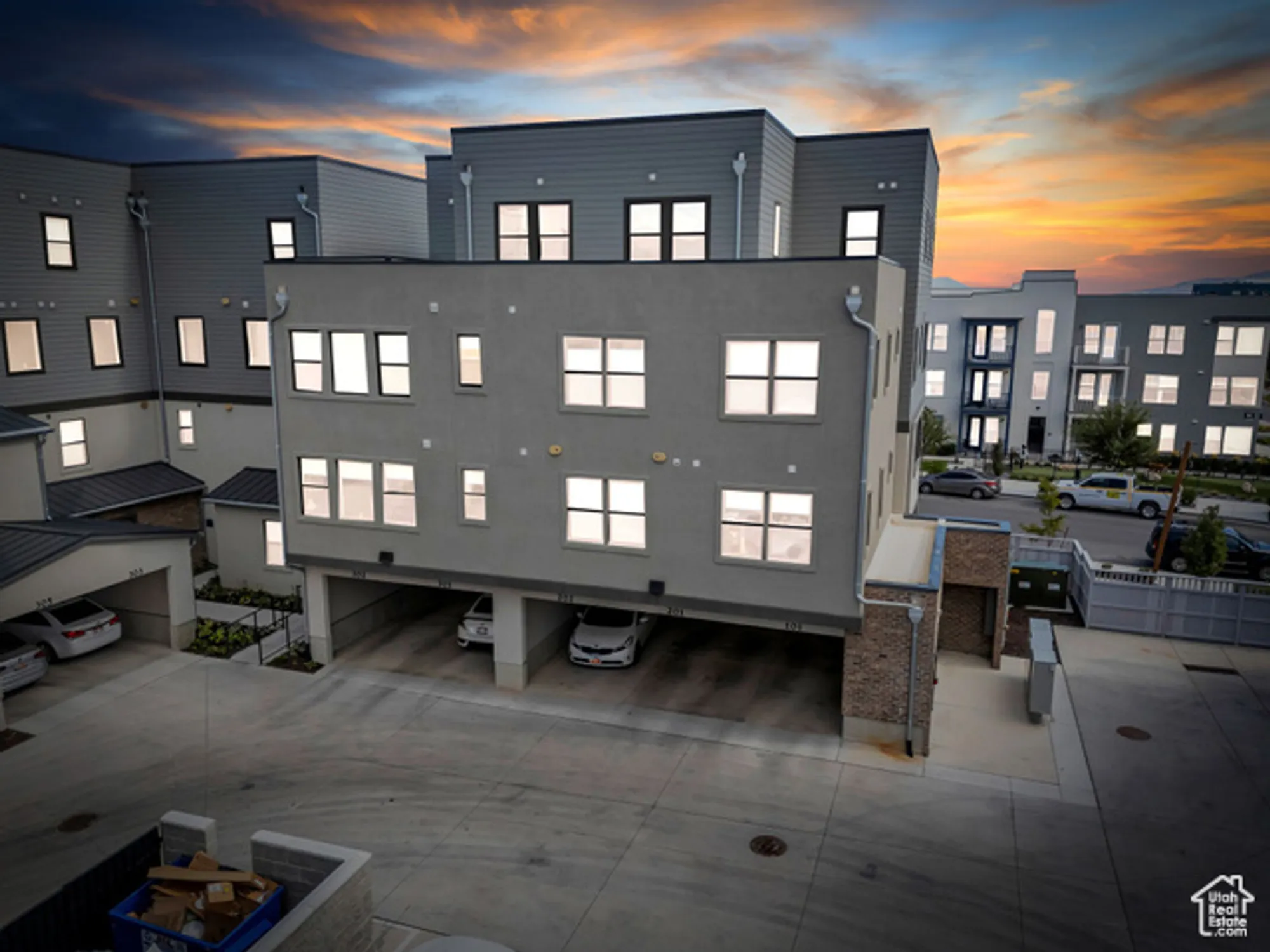 Property Slideshow image 34 of 42 | 5192 w black twig dr # d101, South Jordan, UT, 84009