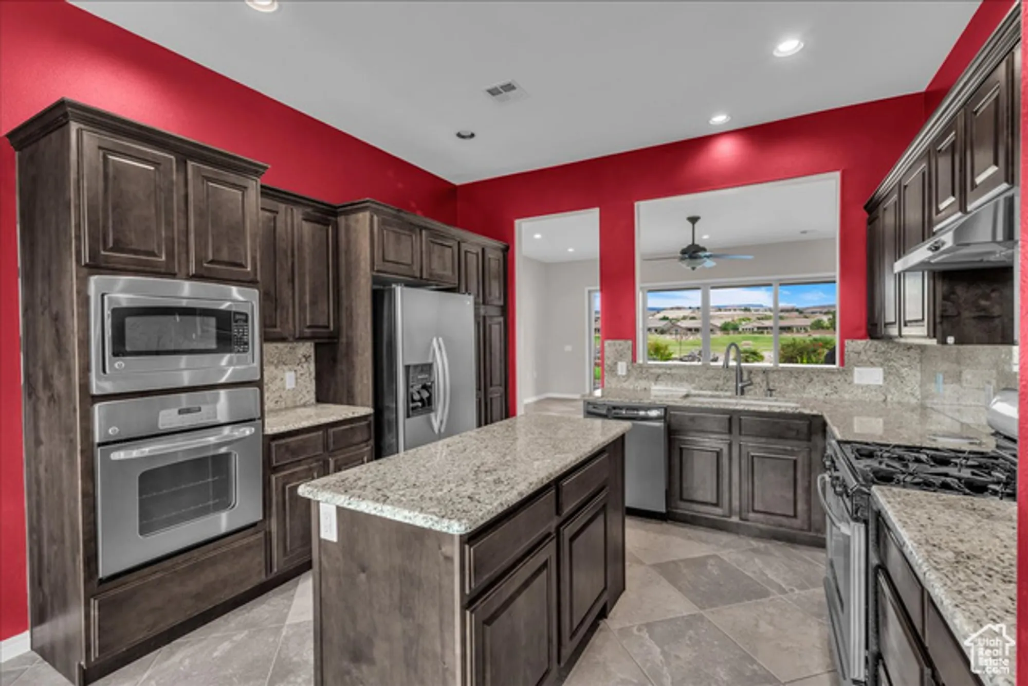 Property Slideshow image 5 of 23 | 1915 w sunstar dr, St George, UT, 84790