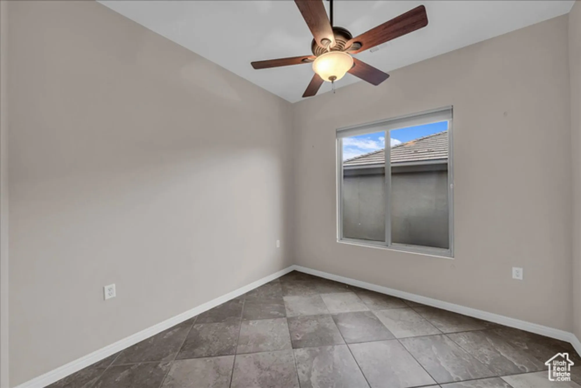Property Slideshow image 12 of 23 | 1915 w sunstar dr, St George, UT, 84790