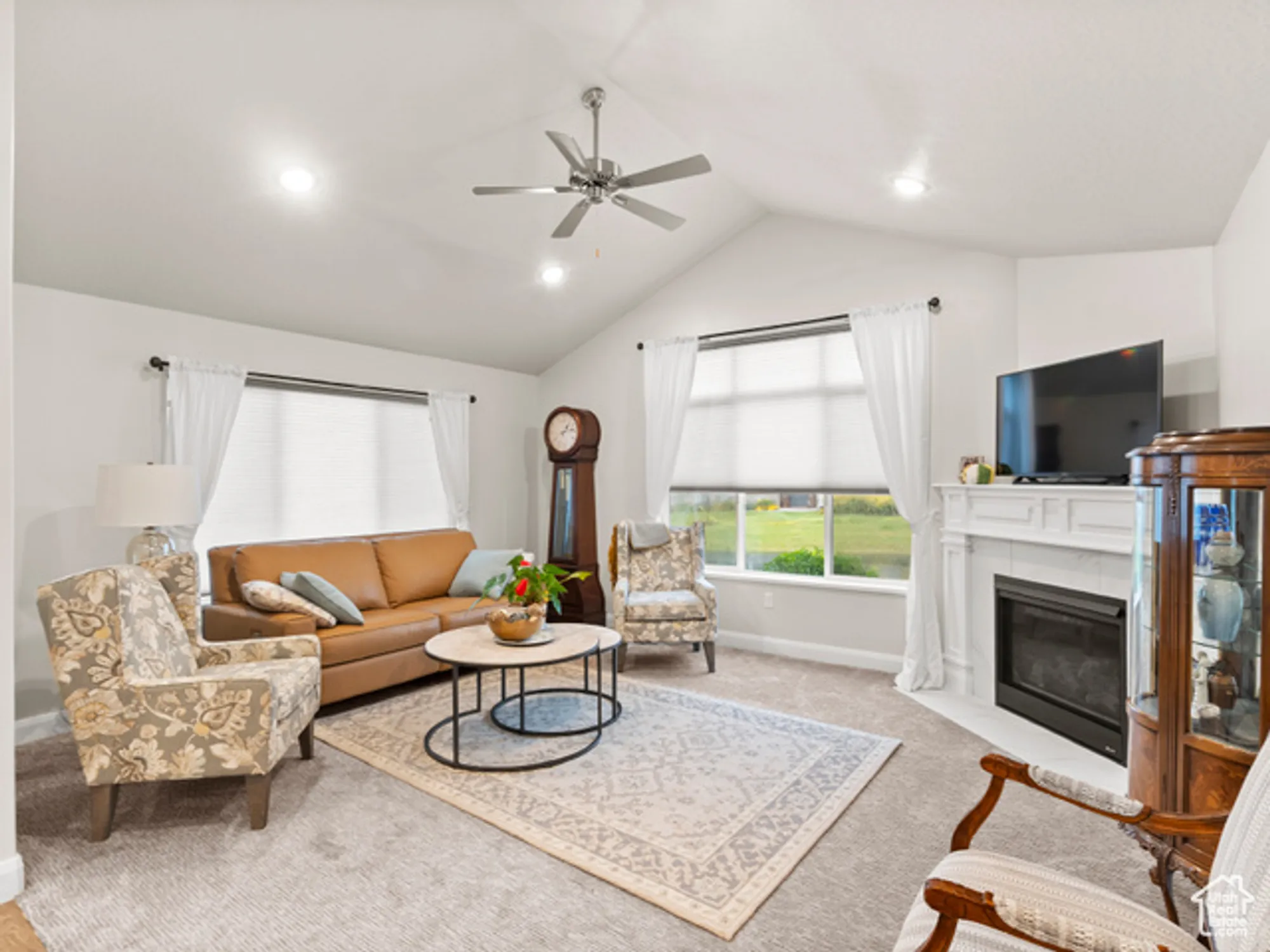Property Slideshow image 4 of 40 | 462 s iron shoe ln b, Saratoga Springs, UT, 84045