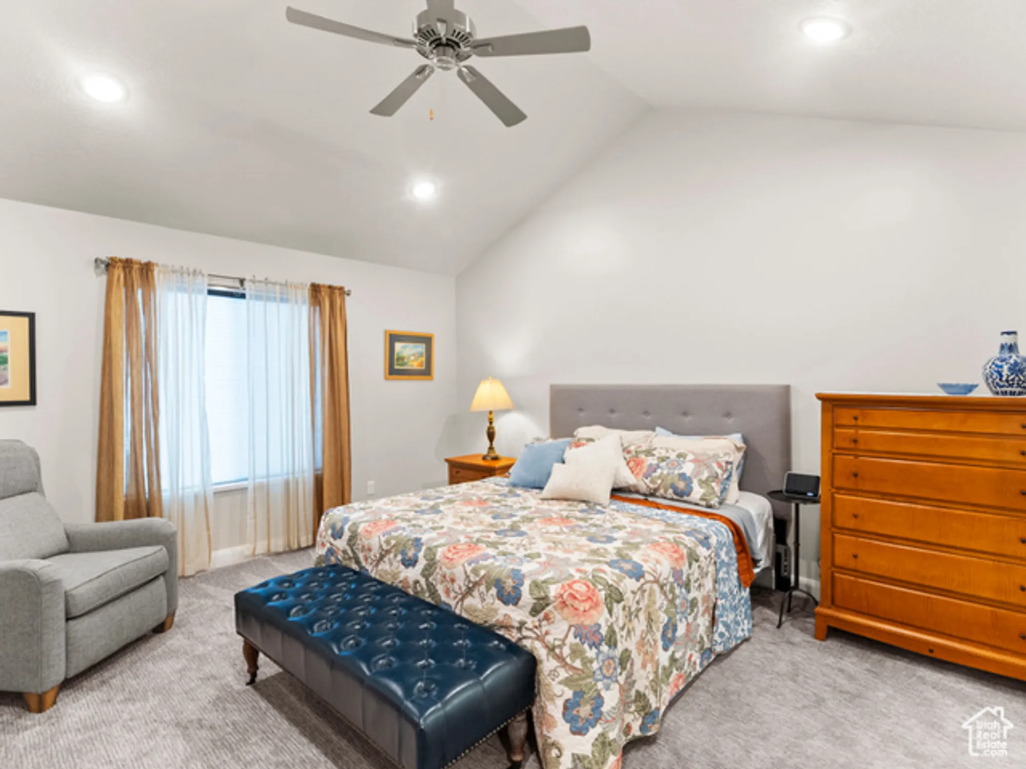 Property Slideshow image 10 of 40 | 462 s iron shoe ln b, Saratoga Springs, UT, 84045