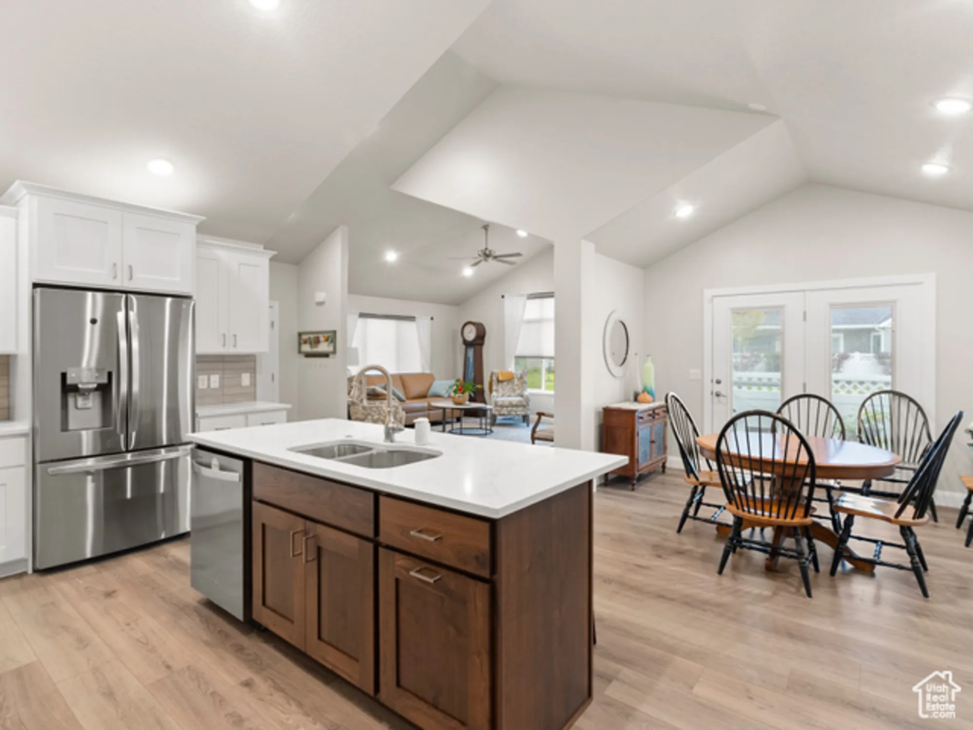 Property Slideshow image 8 of 40 | 462 s iron shoe ln b, Saratoga Springs, UT, 84045