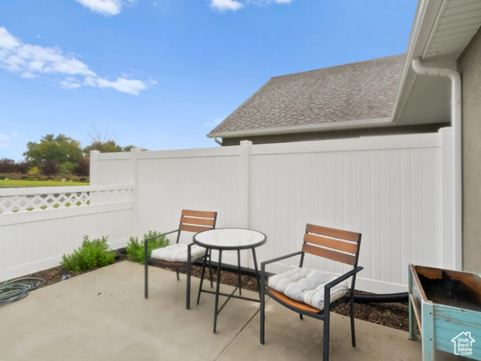 Property Slideshow image 26 of 40 | 462 s iron shoe ln b, Saratoga Springs, UT, 84045