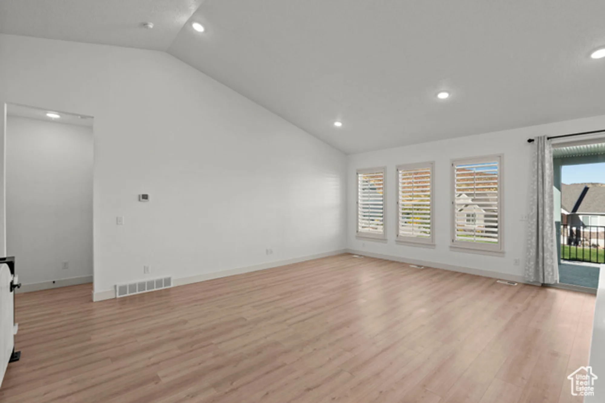 Property Slideshow image 16 of 46 | 85 n parkside loop, Elk Ridge, UT, 84651