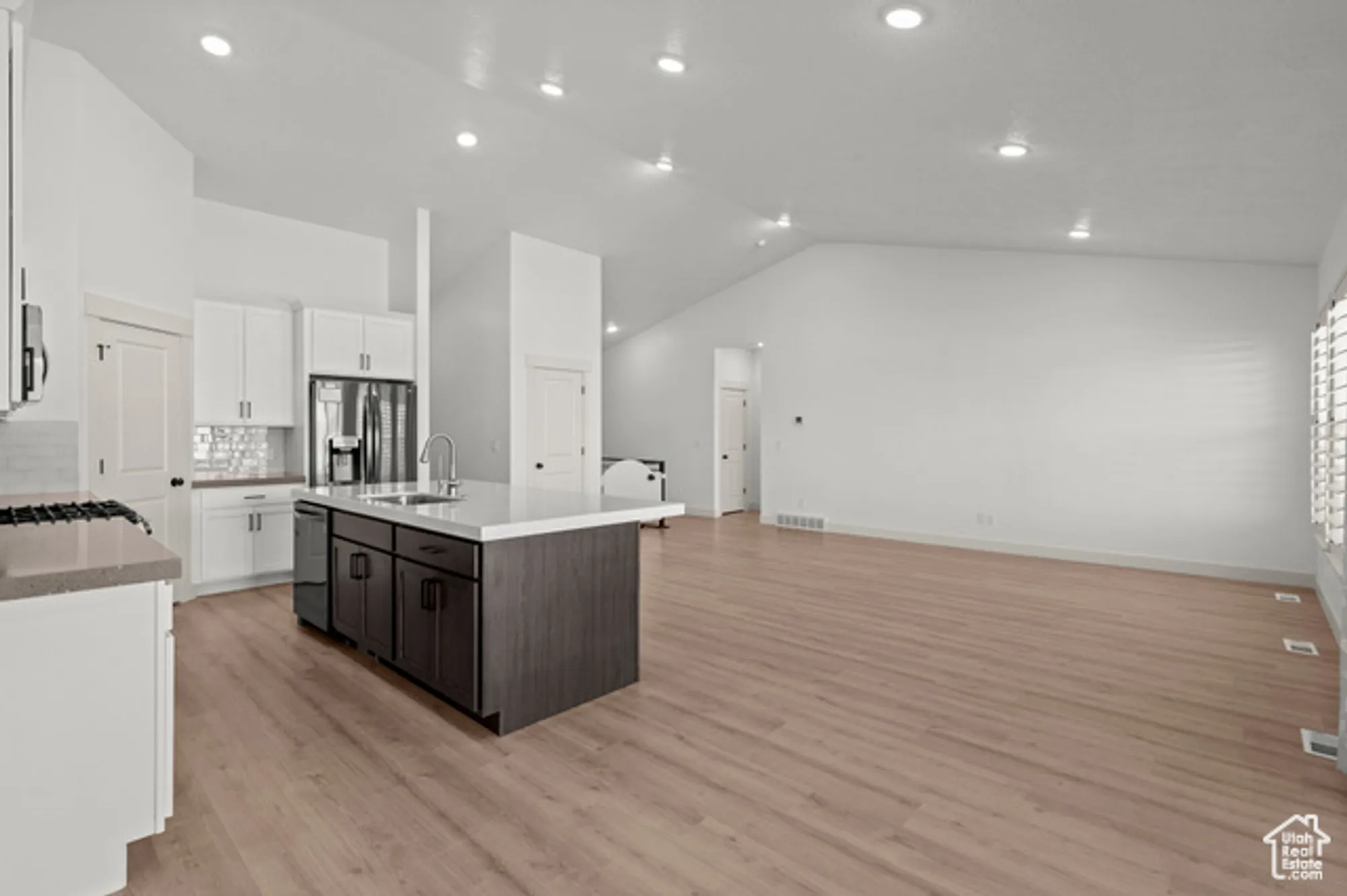 Property Slideshow image 10 of 46 | 85 n parkside loop, Elk Ridge, UT, 84651