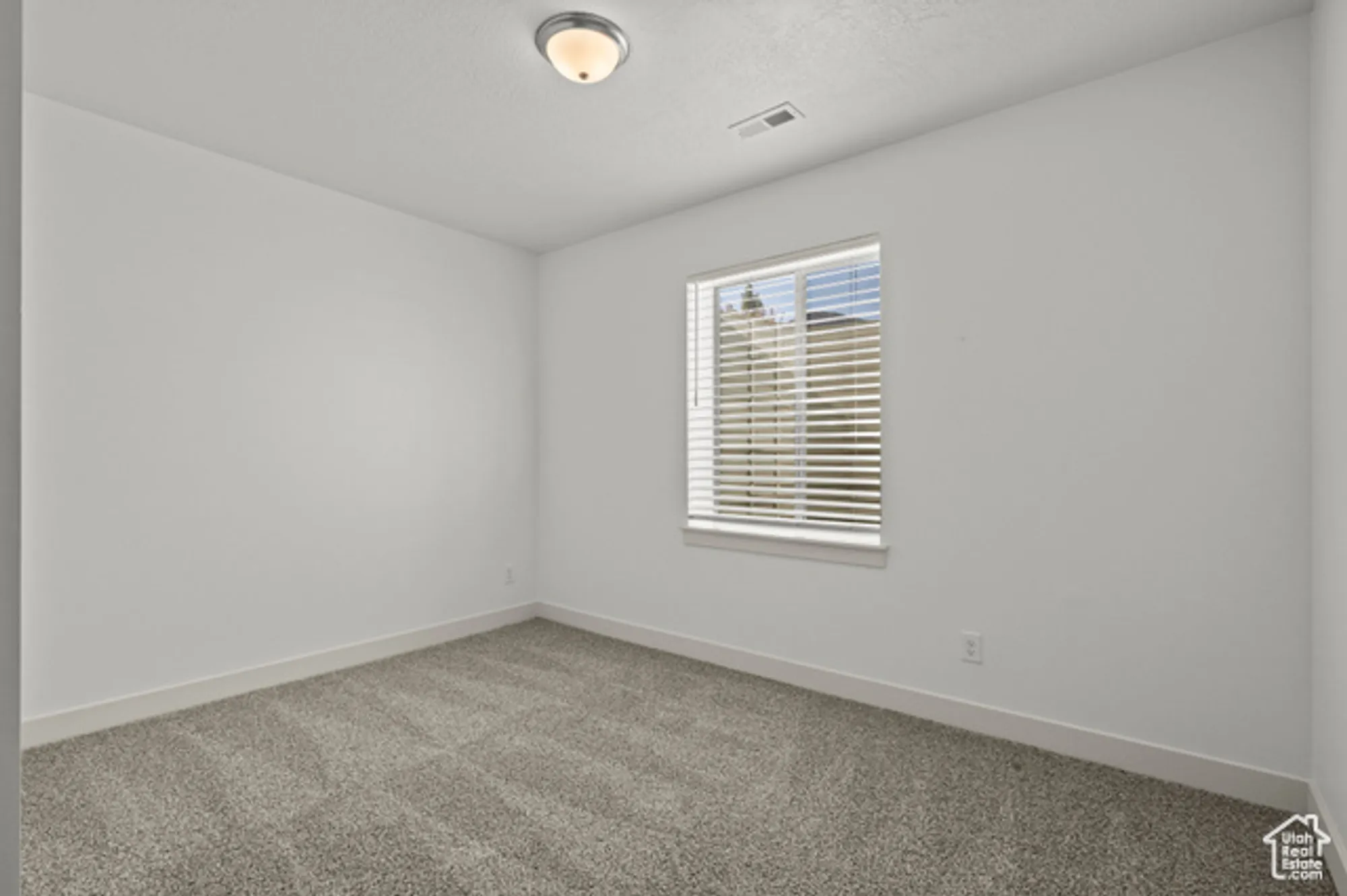 Property Slideshow image 35 of 46 | 85 n parkside loop, Elk Ridge, UT, 84651