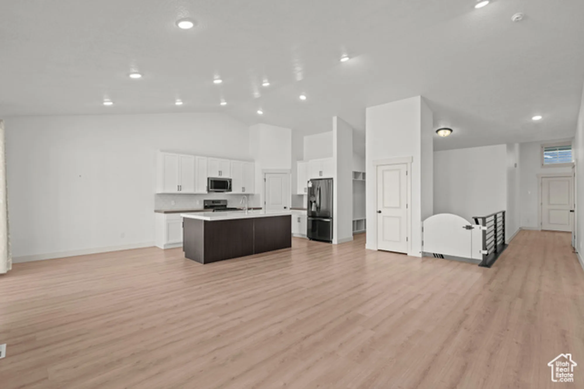 Property Slideshow image 8 of 46 | 85 n parkside loop, Elk Ridge, UT, 84651