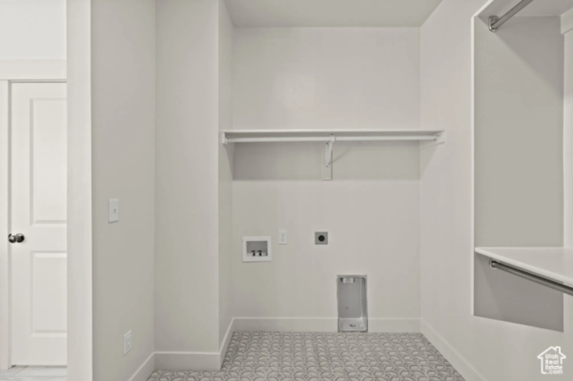 Property Slideshow image 24 of 46 | 85 n parkside loop, Elk Ridge, UT, 84651