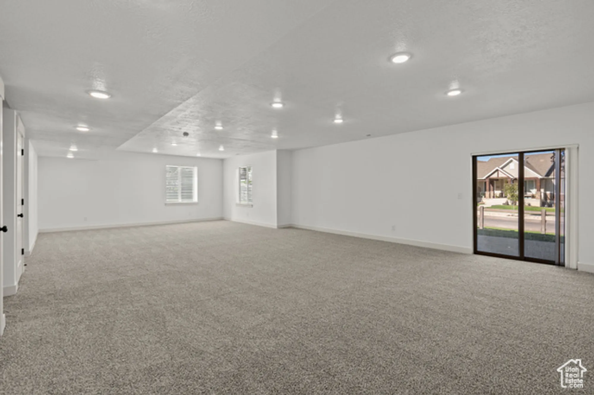 Property Slideshow image 29 of 46 | 85 n parkside loop, Elk Ridge, UT, 84651