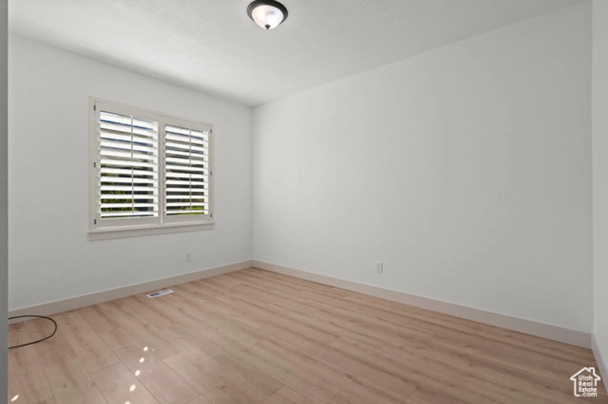 Property Slideshow image 26 of 46 | 85 n parkside loop, Elk Ridge, UT, 84651