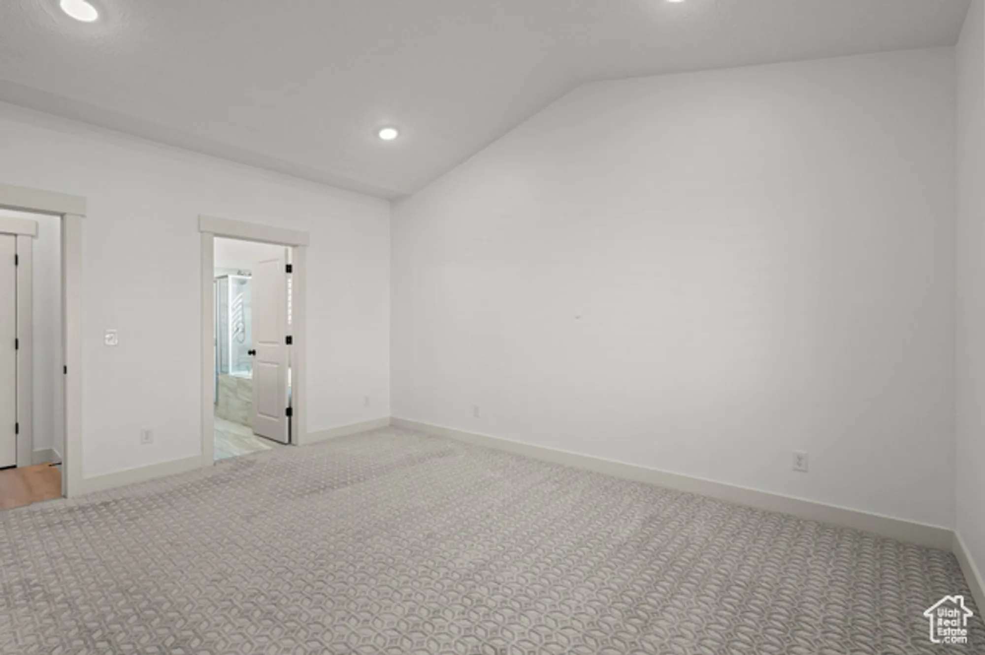 Property Slideshow image 19 of 46 | 85 n parkside loop, Elk Ridge, UT, 84651