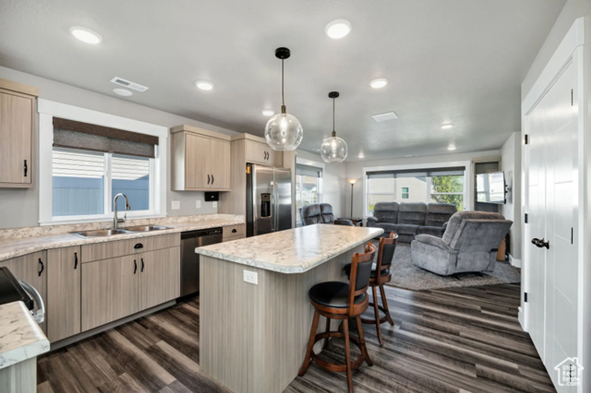 Property Slideshow image 8 of 21 | 967 w 820 n, Tremonton, UT, 84337