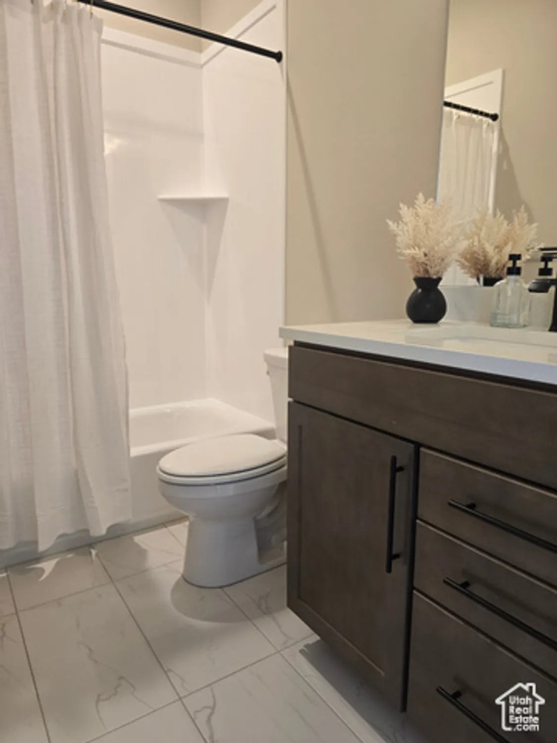 Property Slideshow image 15 of 16 | 10838 s haven landing dr, South Jordan, UT, 84095