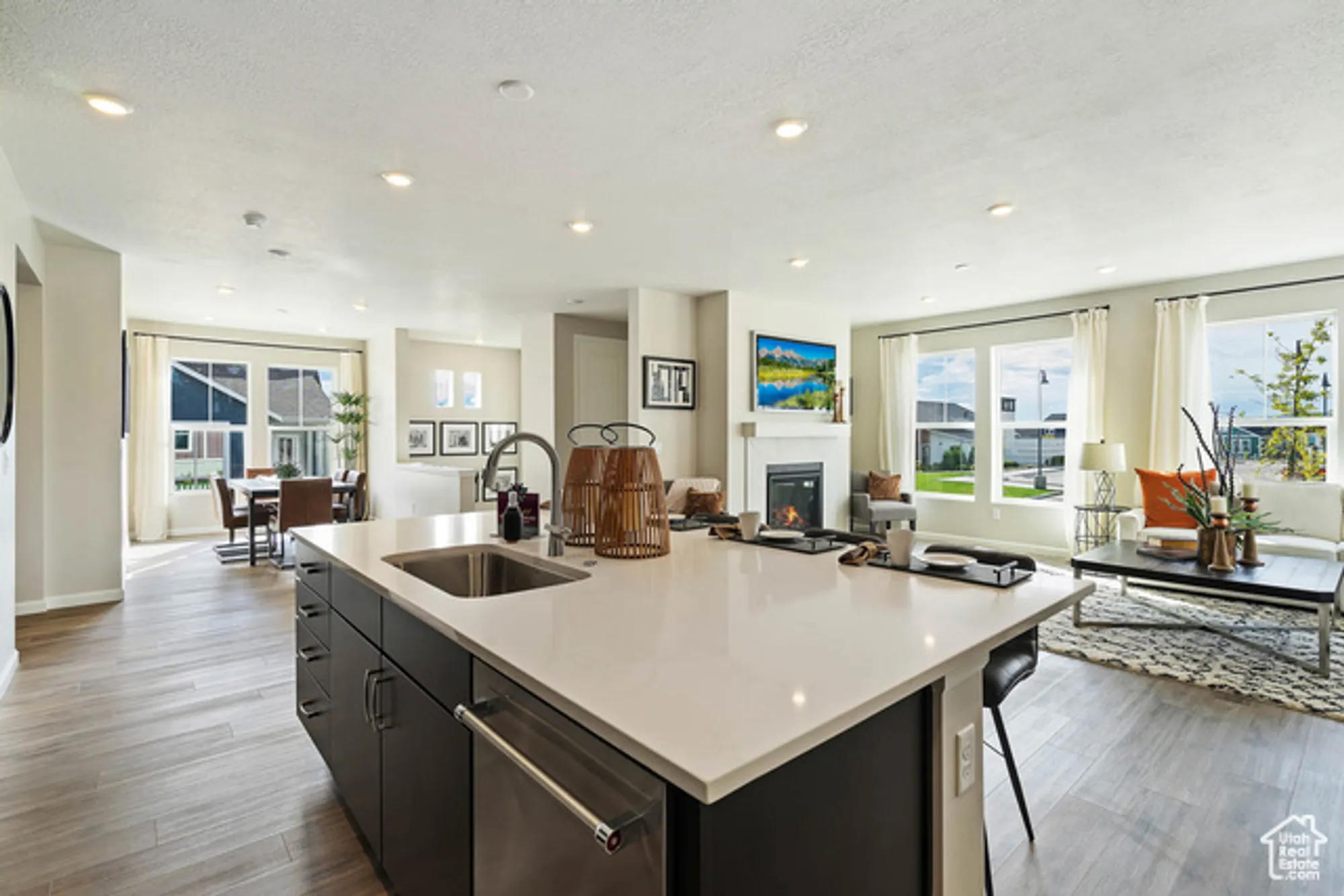 Property Slideshow image 19 of 28 | 6213 w stone mt way 594, South Jordan, UT, 84009