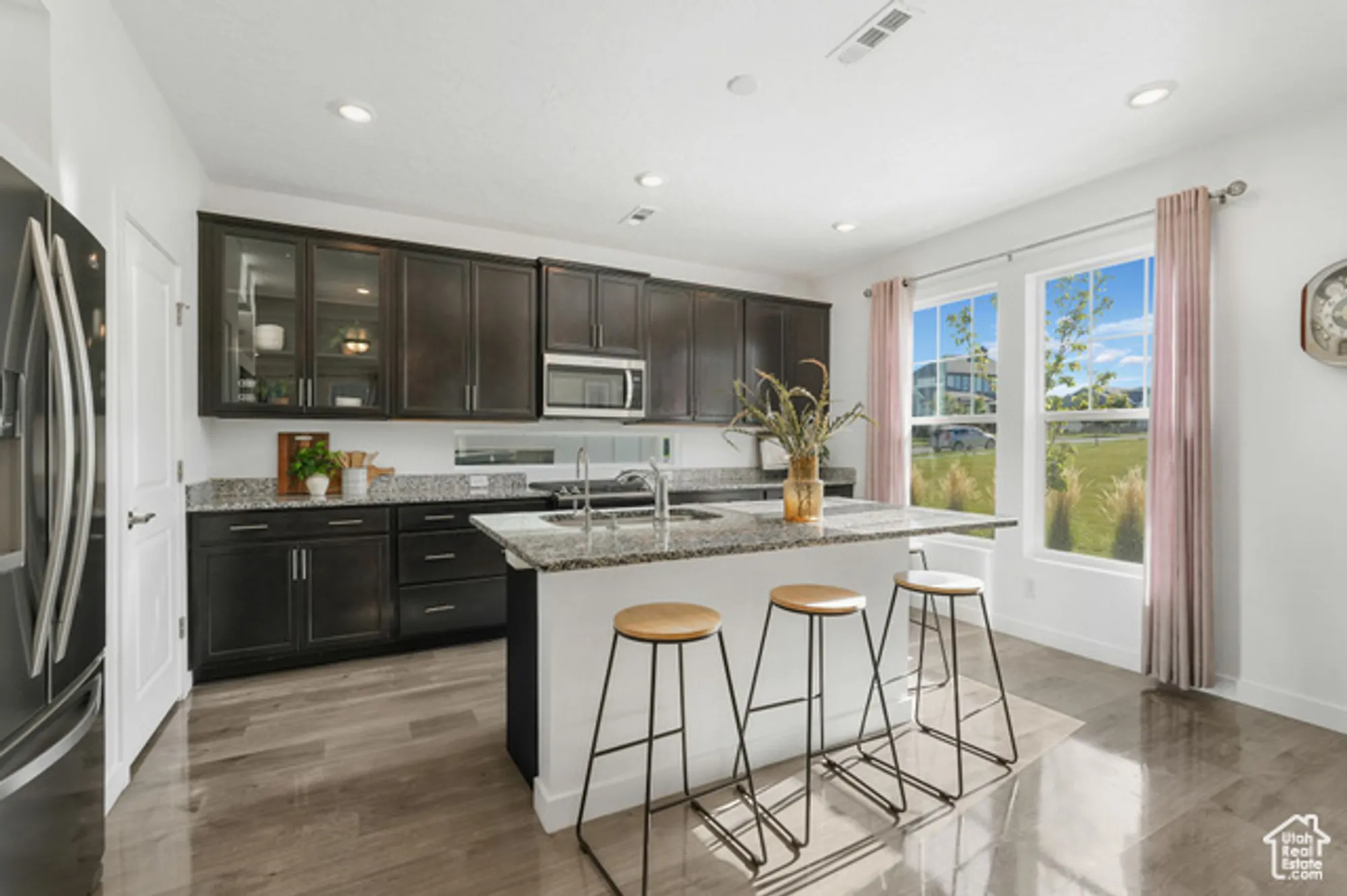 Property Slideshow image 10 of 24 | 6156 w poplar view dr, South Jordan, UT, 84009