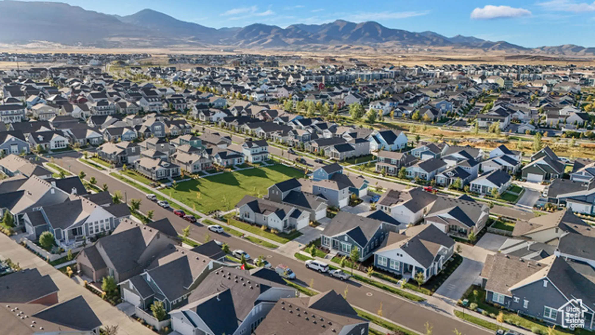 Property Slideshow image 5 of 24 | 6156 w poplar view dr, South Jordan, UT, 84009