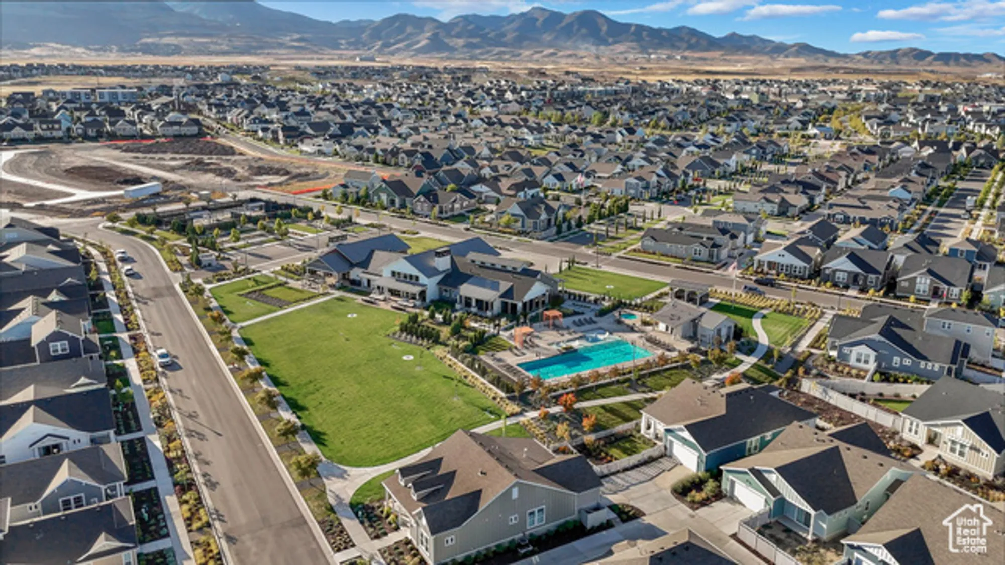 Property Slideshow image 6 of 24 | 6156 w poplar view dr, South Jordan, UT, 84009