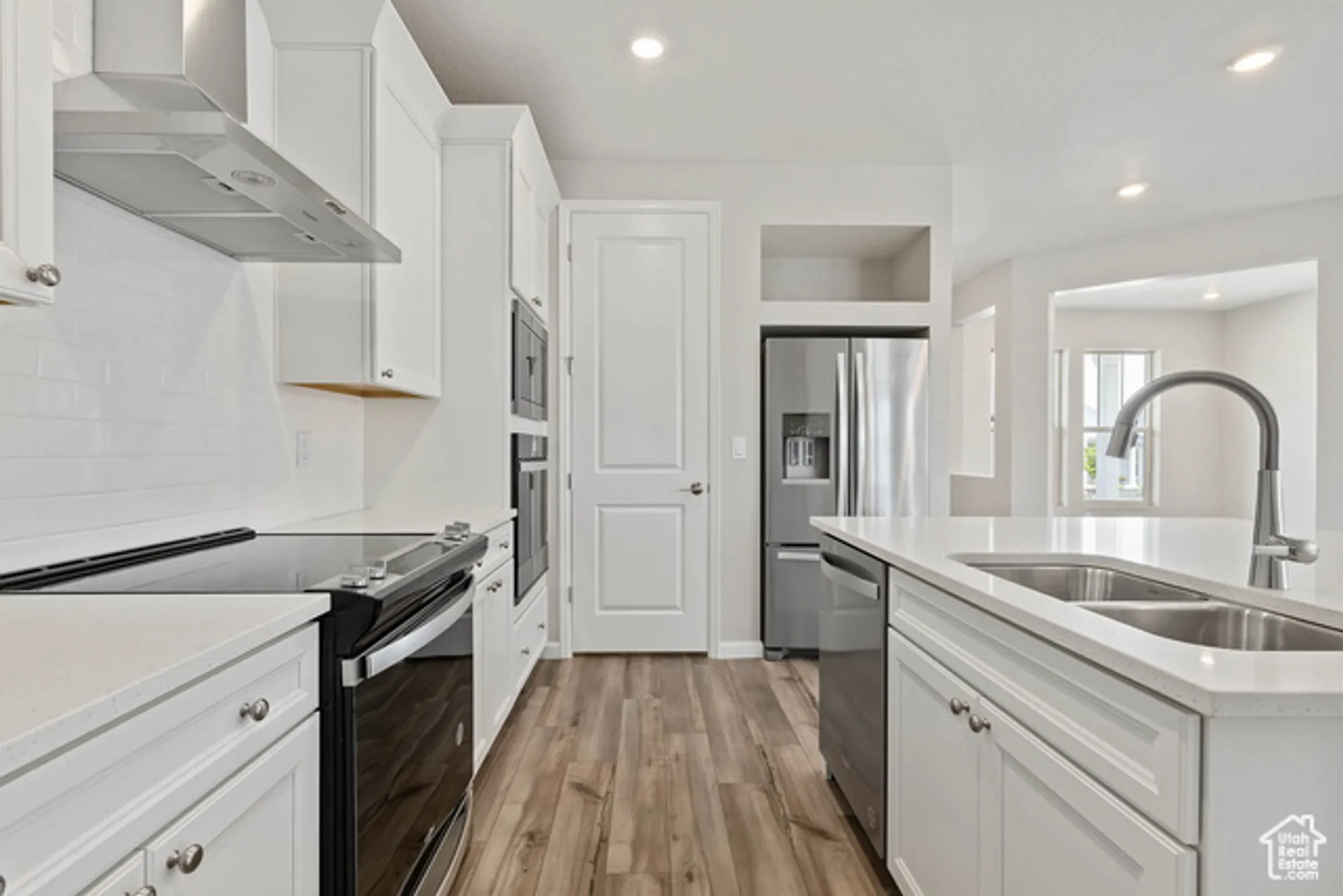 Property Slideshow image 27 of 27 | 11709 s willow walk dr 595, South Jordan, UT, 84009