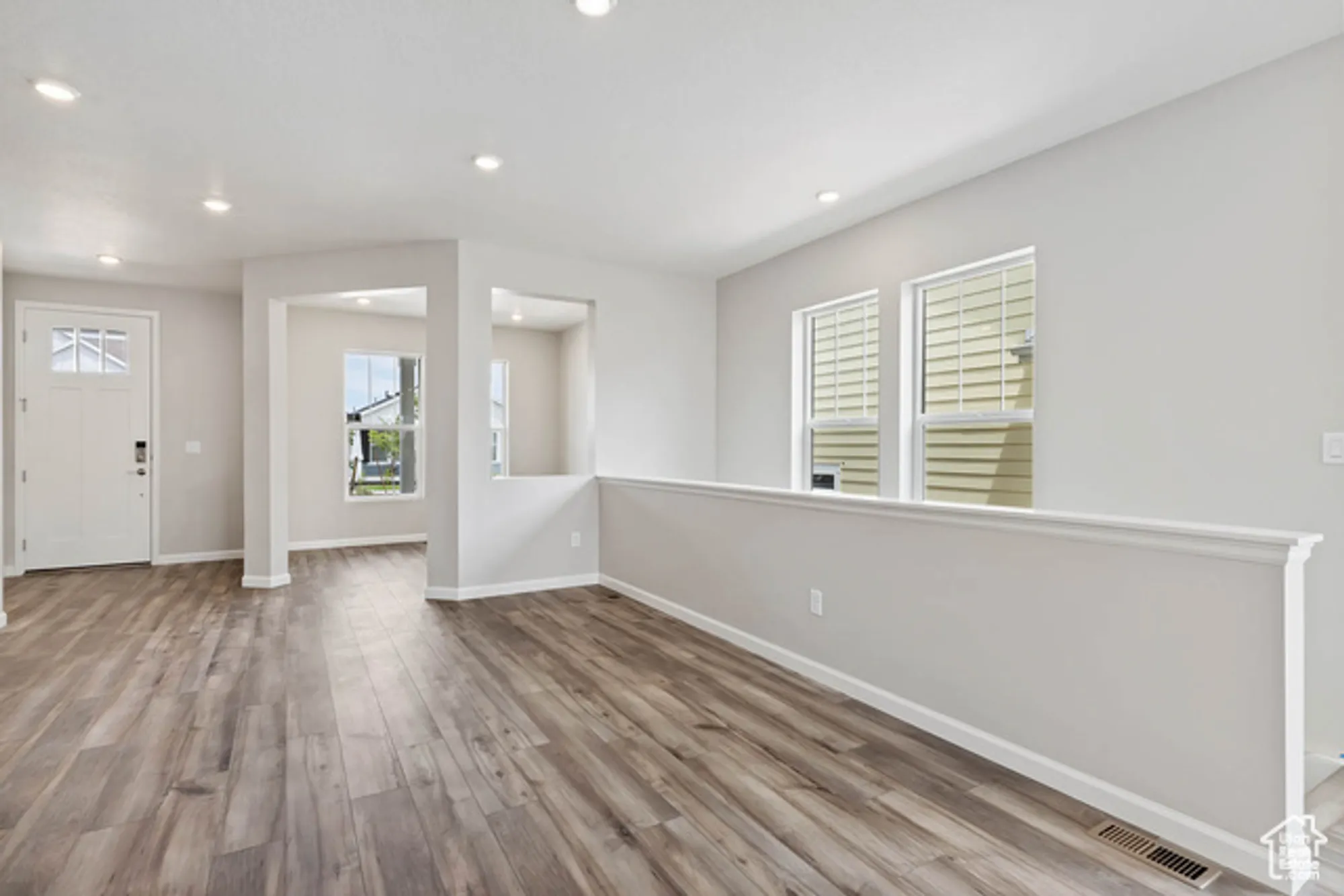 Property Slideshow image 5 of 27 | 11709 s willow walk dr 595, South Jordan, UT, 84009