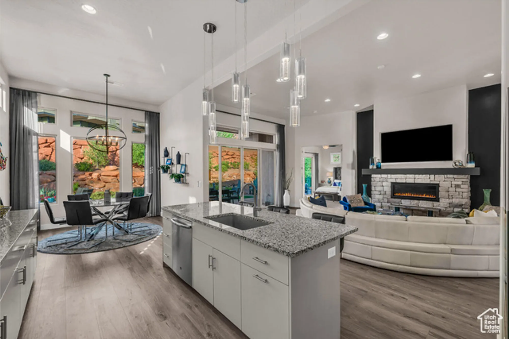 Property Slideshow image 16 of 33 | 2139 w cougar rock cir, St George, UT, 84770