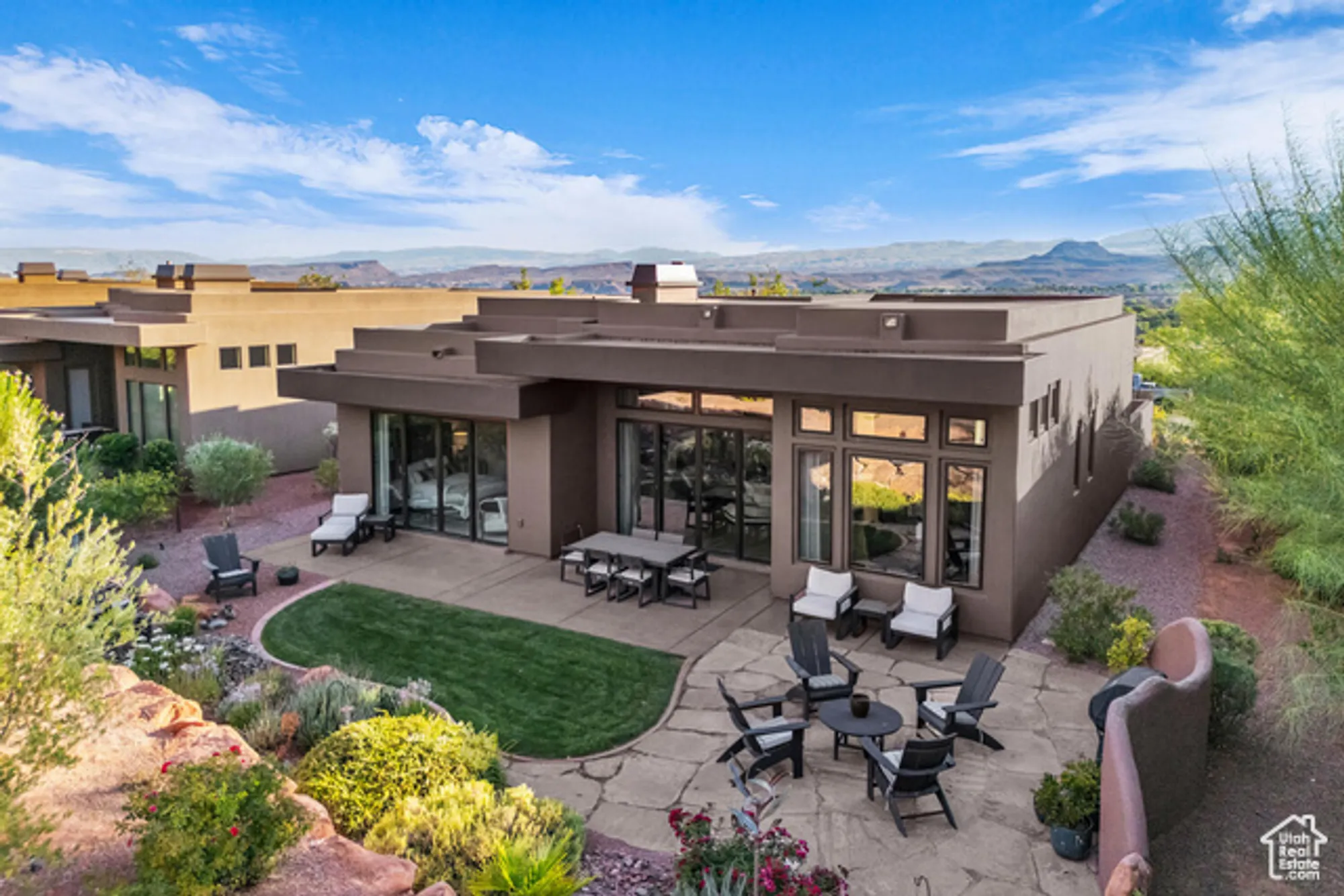 Property Slideshow image 4 of 33 | 2139 w cougar rock cir, St George, UT, 84770