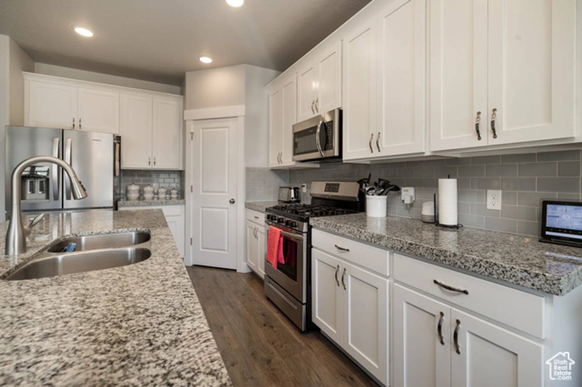 Property Slideshow image 7 of 21 | 94 w hillside dr, Elk Ridge, UT, 84651