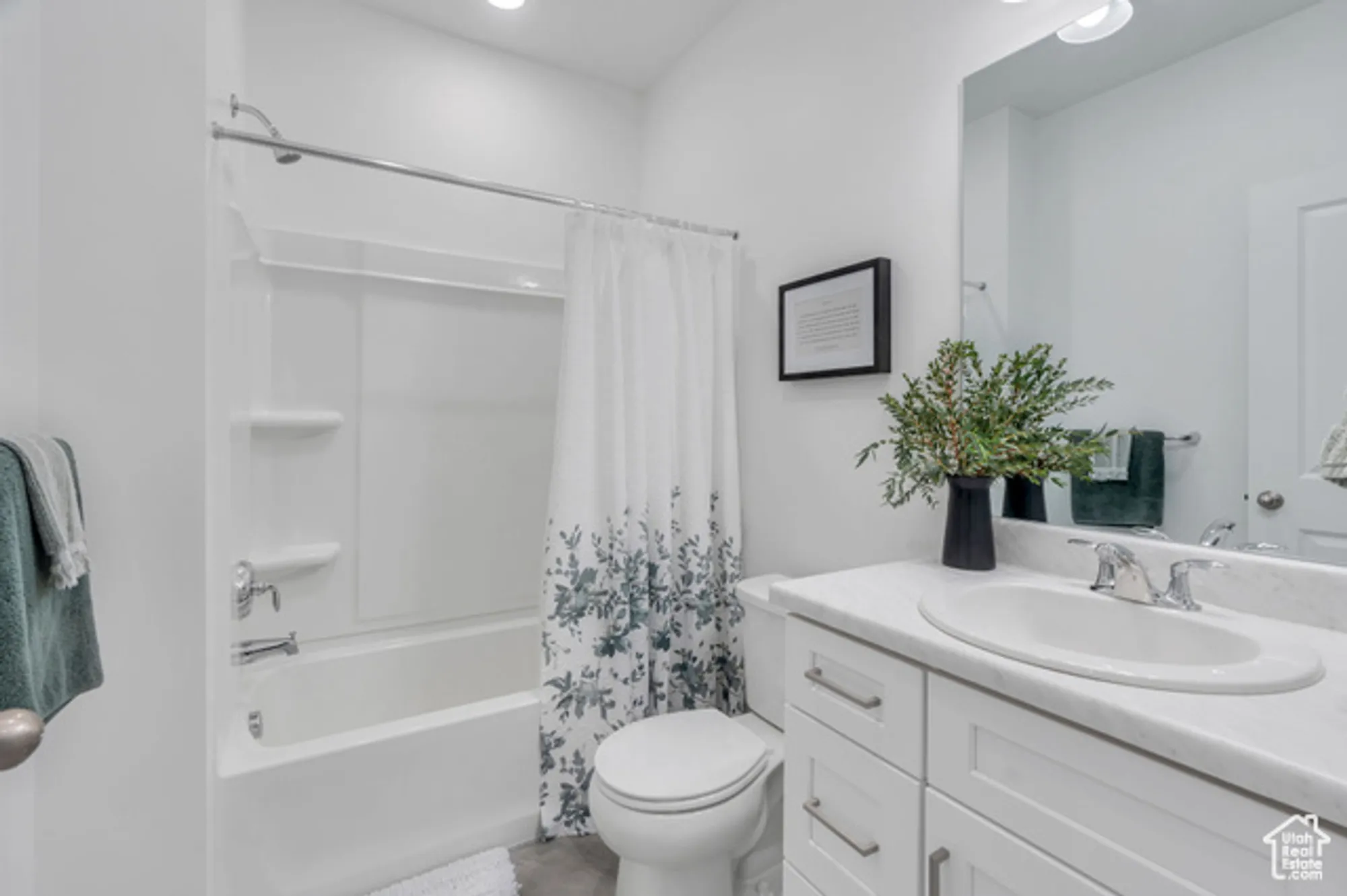 Property Slideshow image 17 of 33 | 5192 w black twig dr # d306, South Jordan, UT, 84009