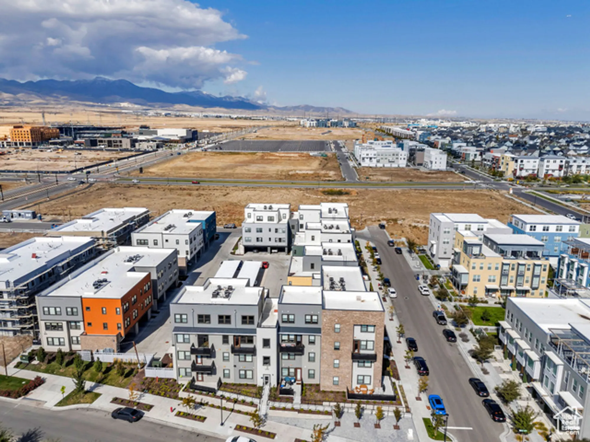 Property Slideshow image 32 of 33 | 5192 w black twig dr # d306, South Jordan, UT, 84009