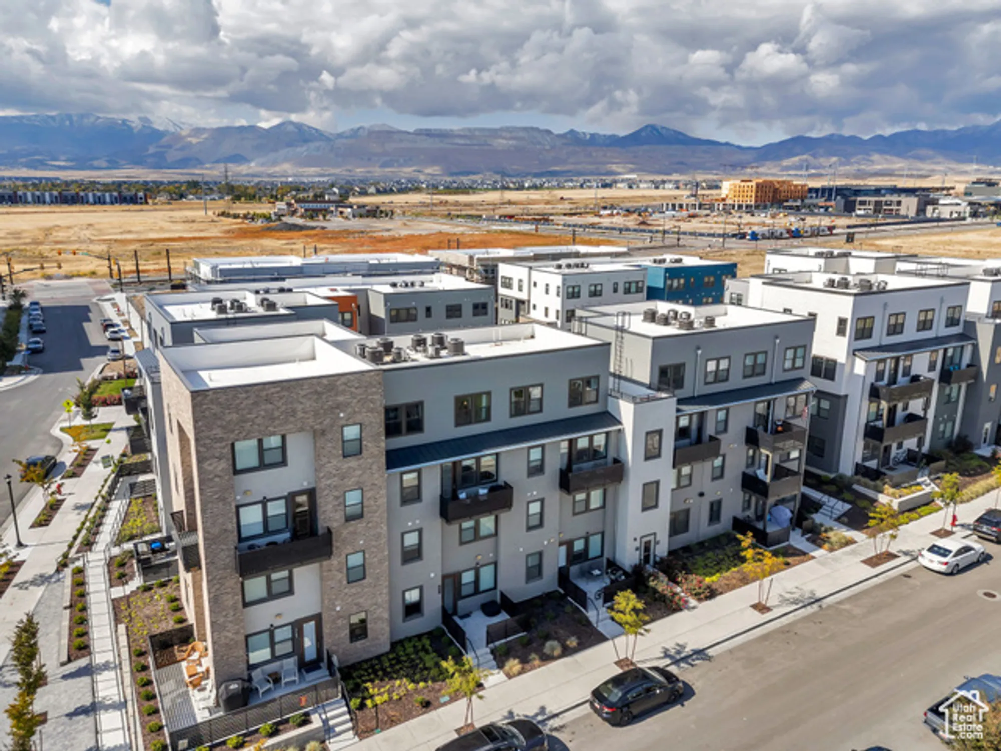 Property Slideshow image 23 of 33 | 5192 w black twig dr # d306, South Jordan, UT, 84009