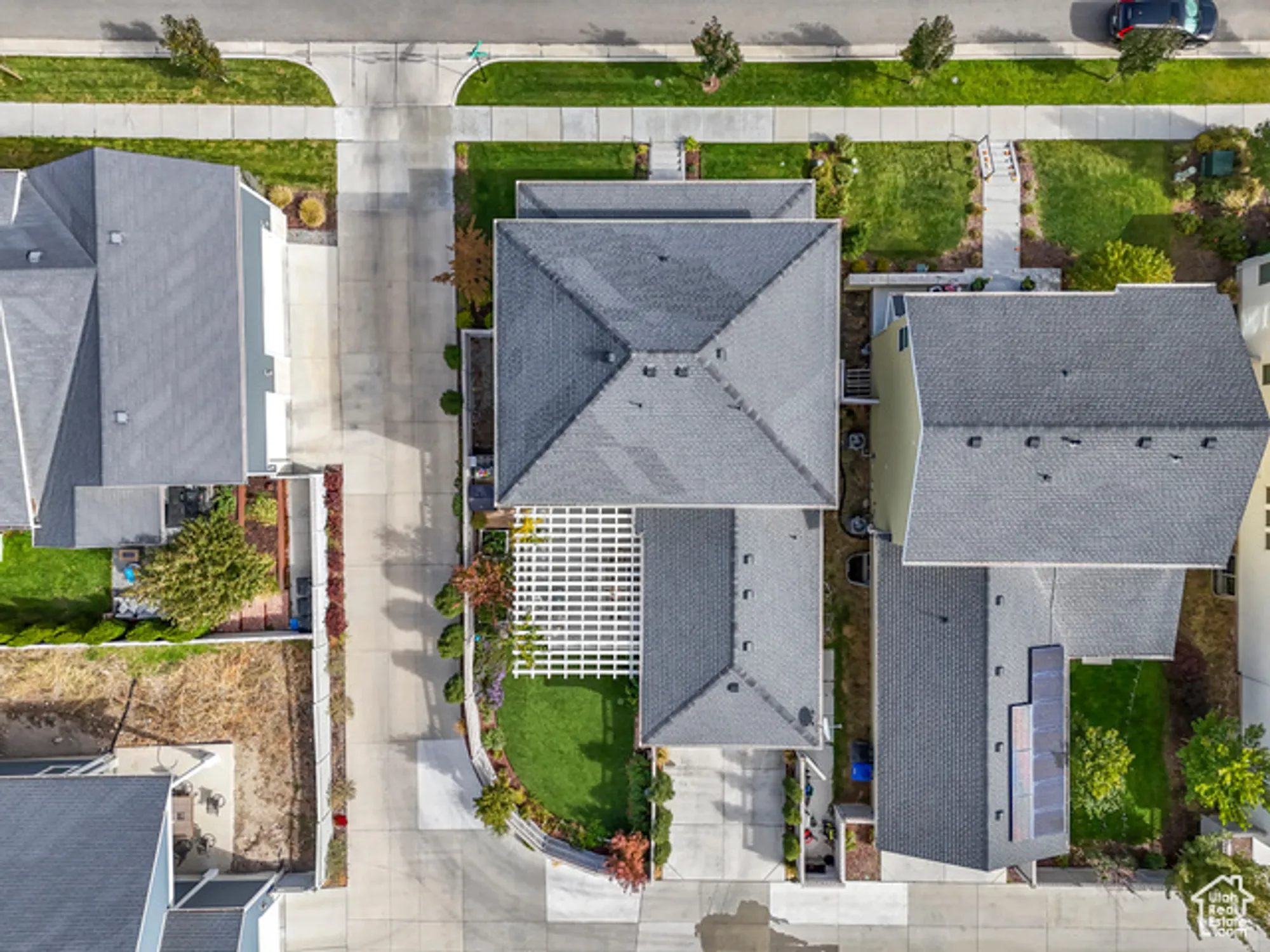 Property Slideshow image 8 of 65 | 11656 s moring point way # 572, South Jordan, UT, 84009