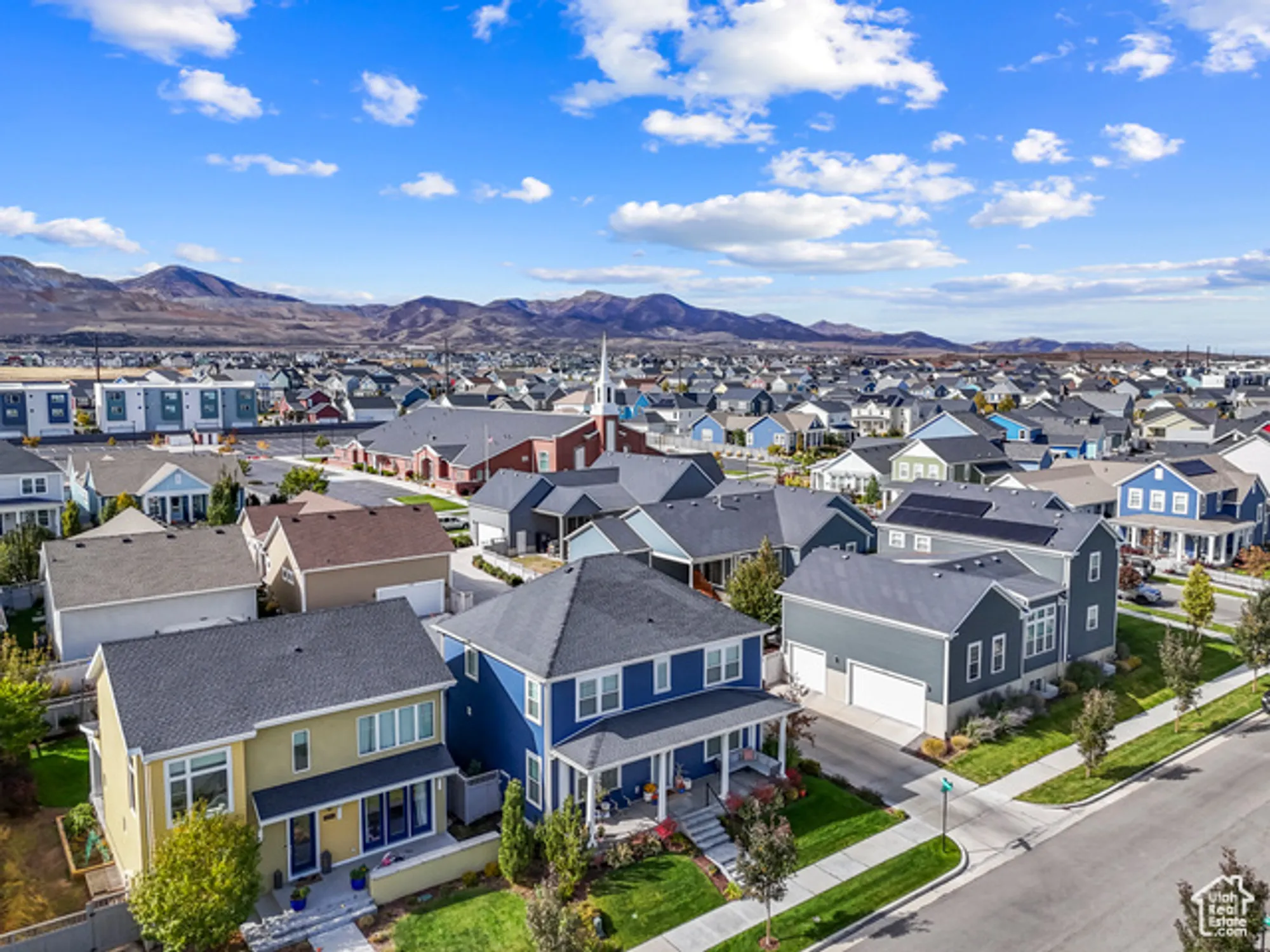 Property Slideshow image 6 of 65 | 11656 s moring point way # 572, South Jordan, UT, 84009
