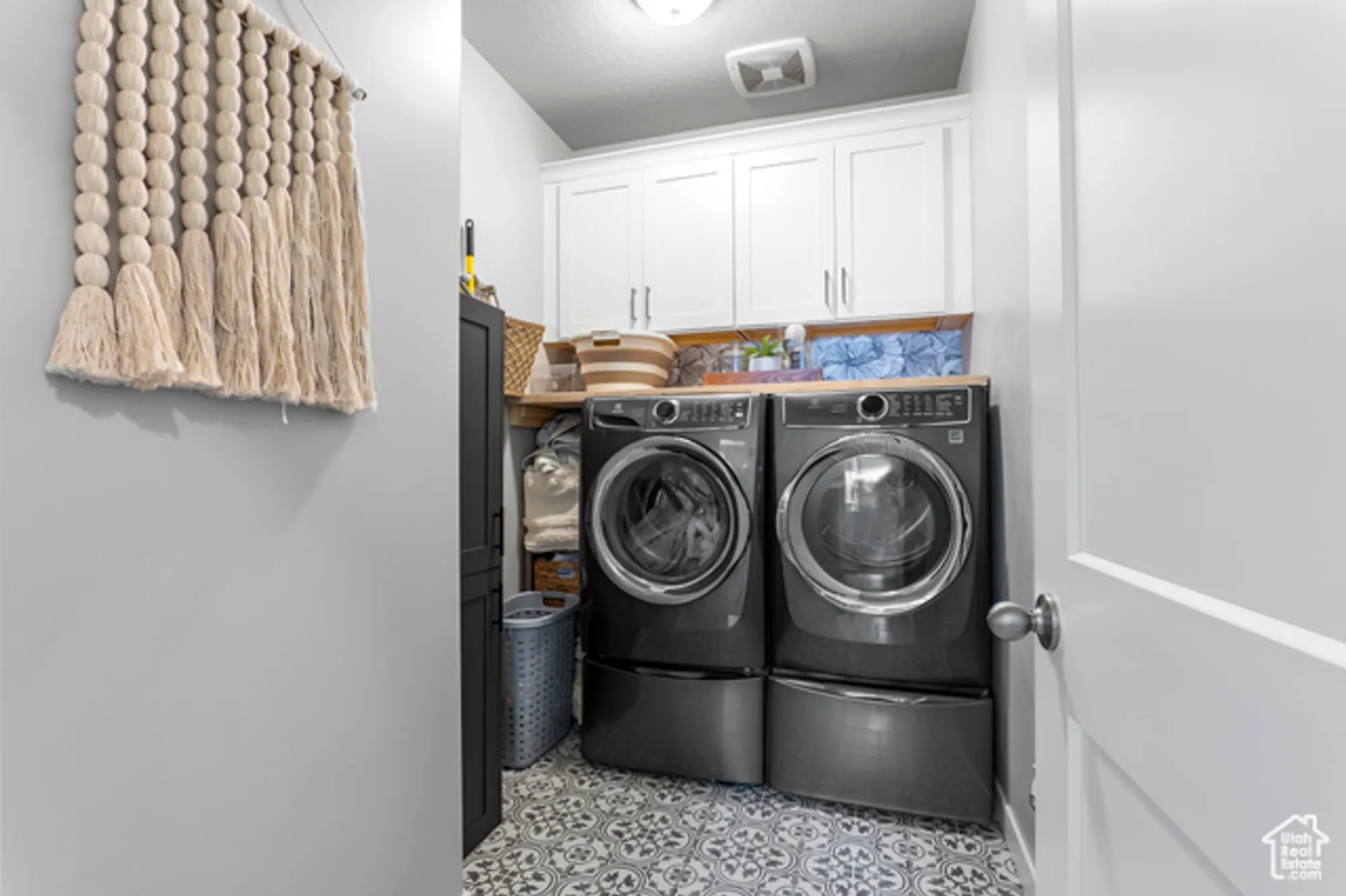 Property Slideshow image 41 of 65 | 11656 s moring point way # 572, South Jordan, UT, 84009