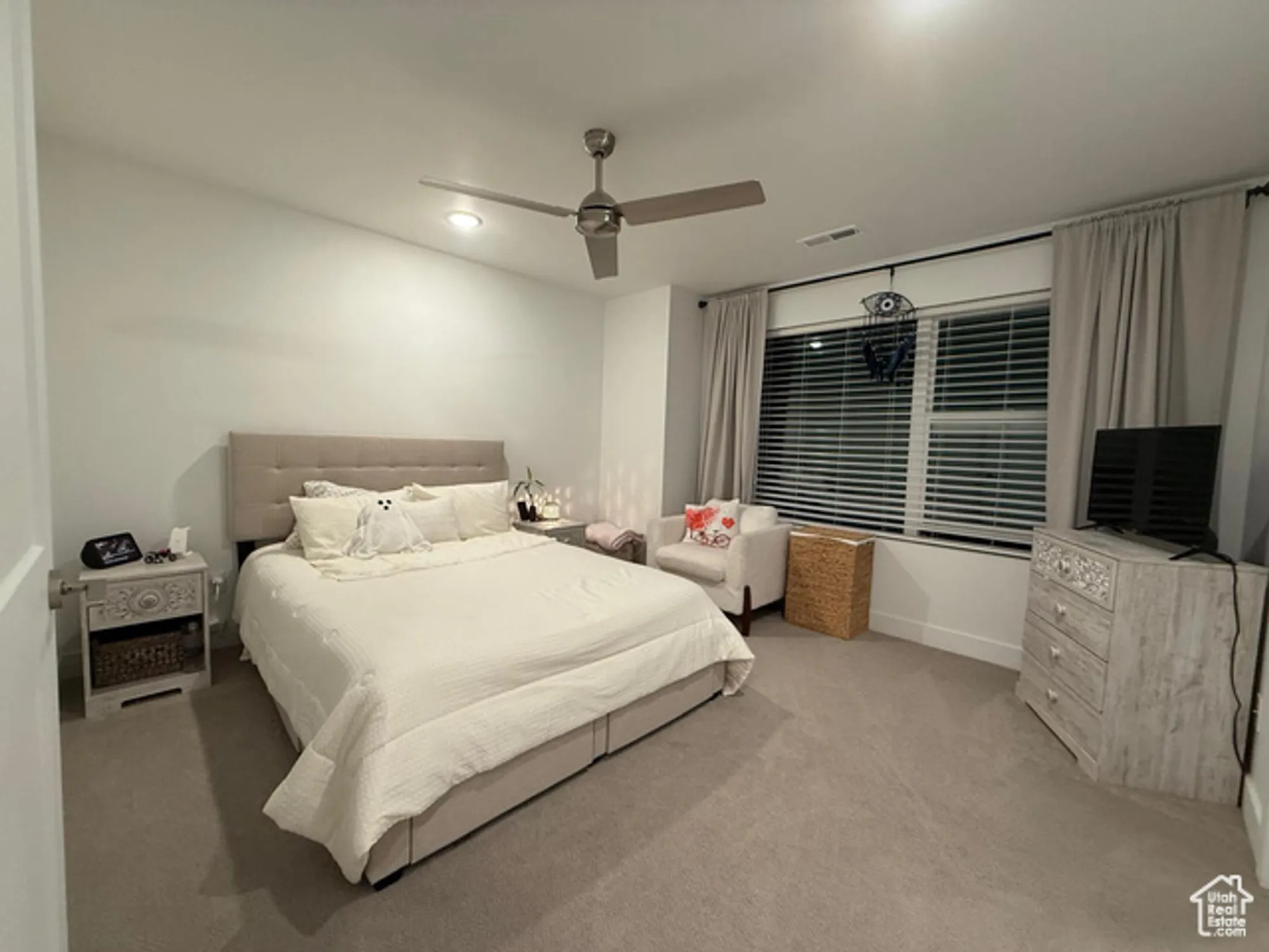 Property Slideshow image 13 of 38 | 6158 w south jordan pkwy, South Jordan, UT, 84009