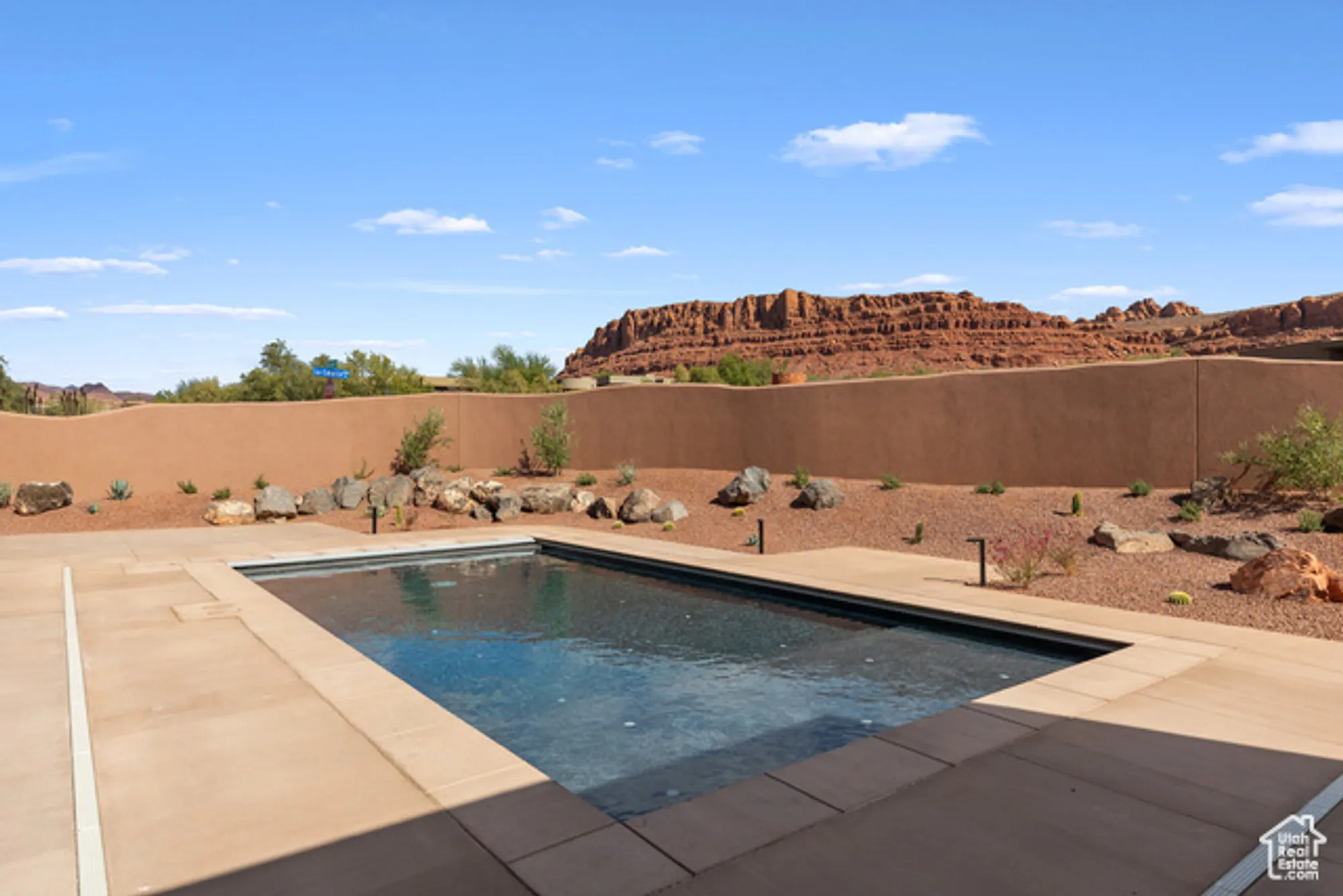 Property Slideshow image 12 of 20 | 2498 n la casa cir, St. George, UT, 84770