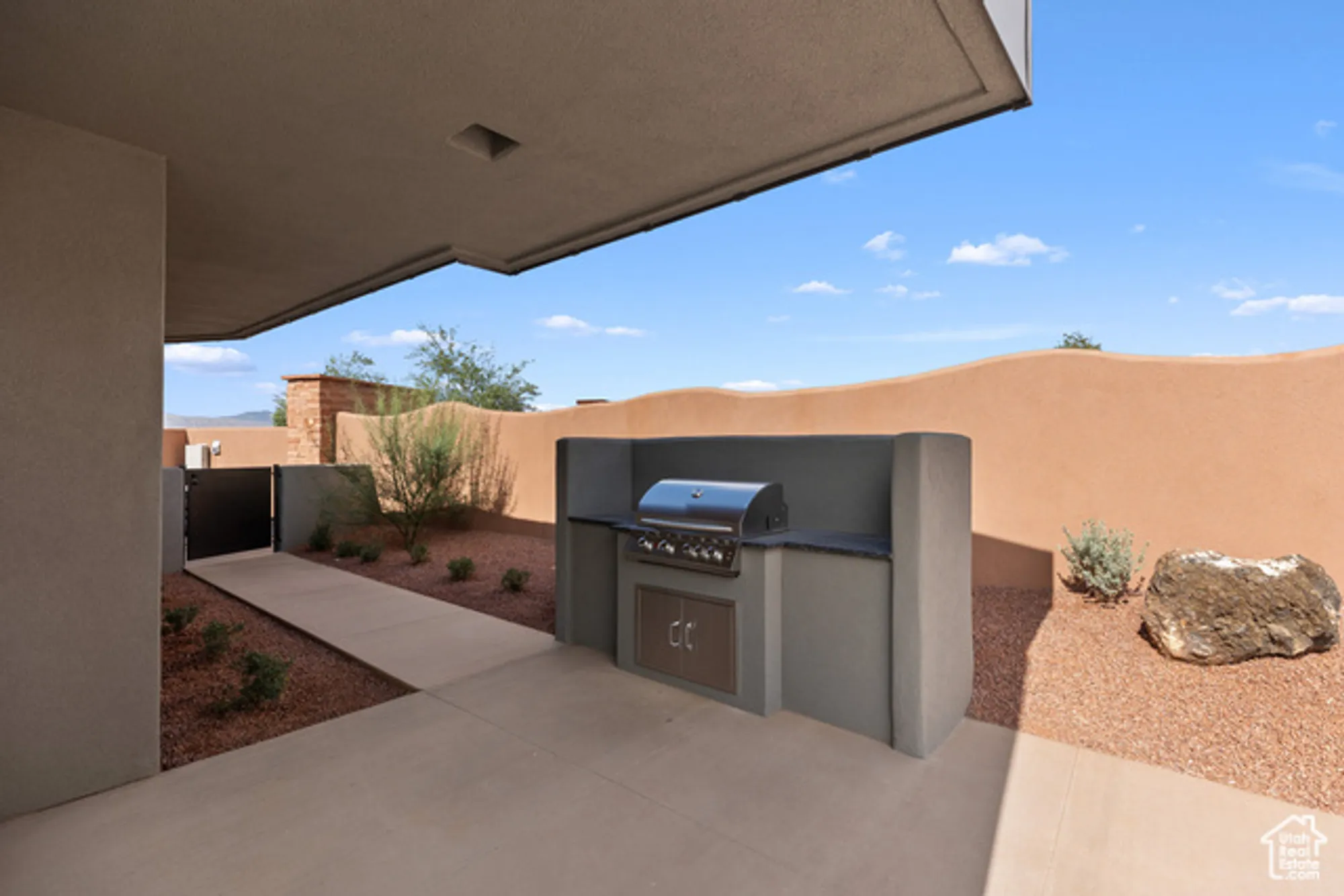 Property Slideshow image 19 of 20 | 2498 n la casa cir, St. George, UT, 84770