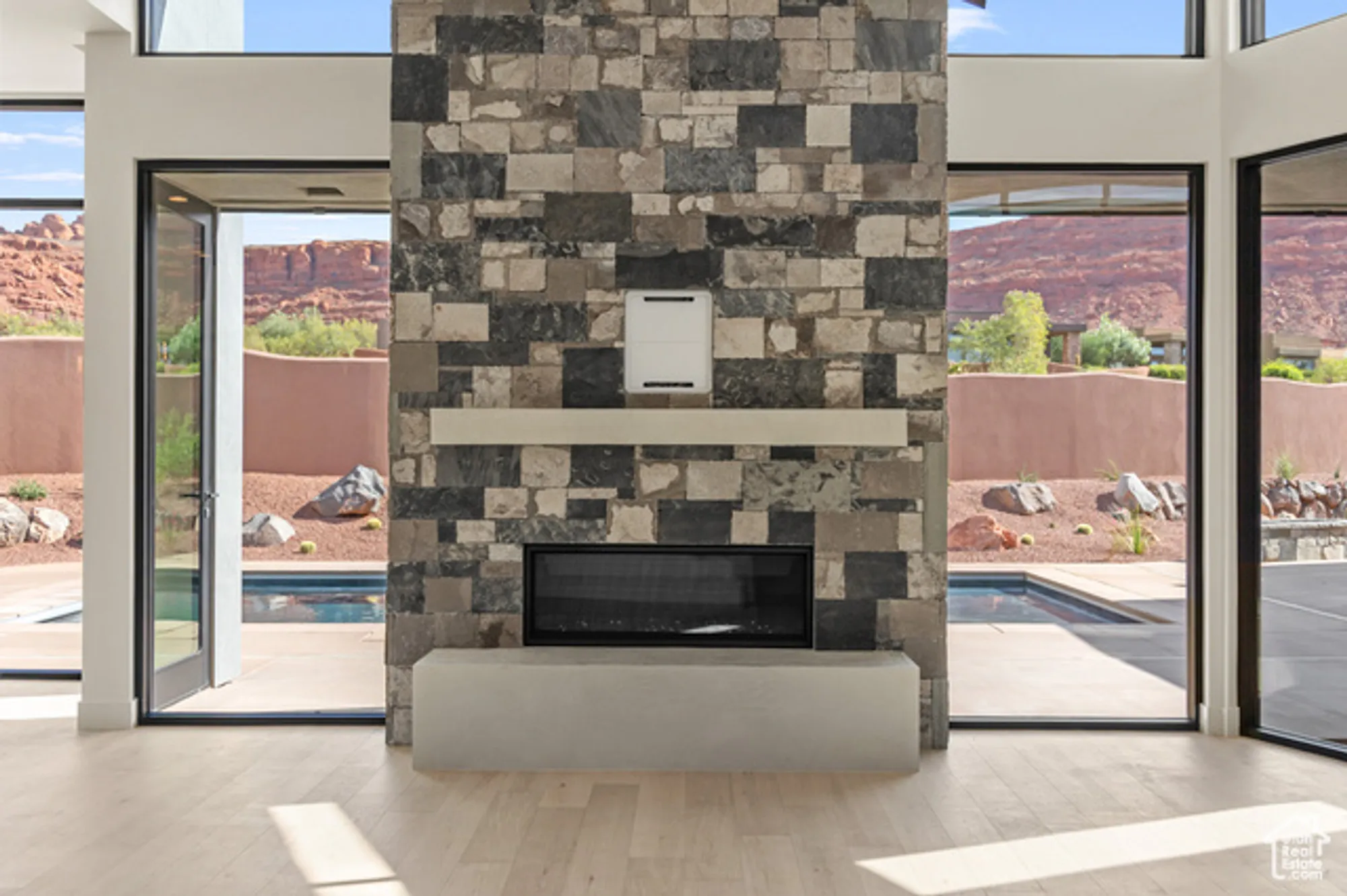 Property Slideshow image 3 of 20 | 2498 n la casa cir, St. George, UT, 84770