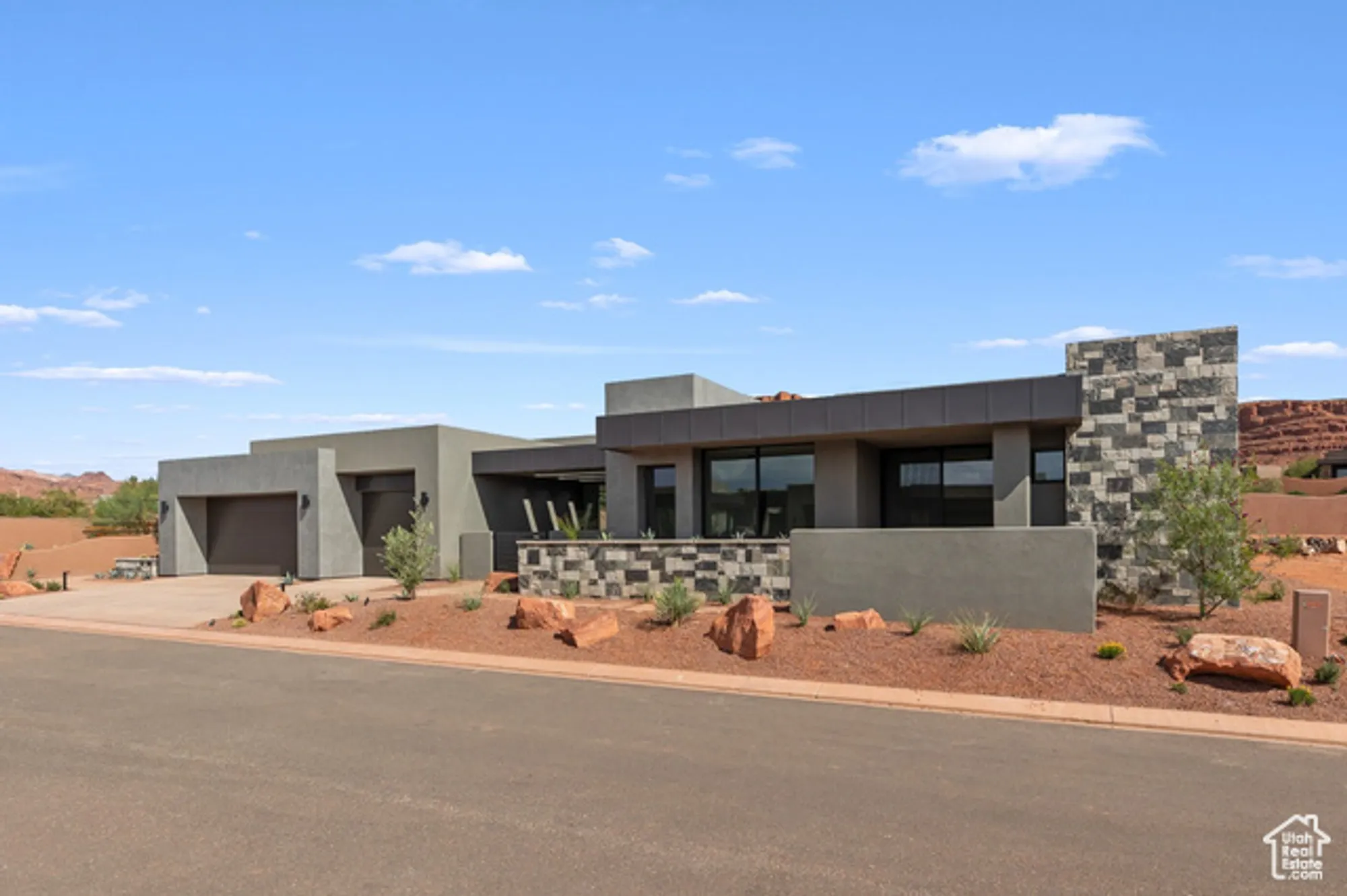 Property Slideshow image 16 of 20 | 2498 n la casa cir, St. George, UT, 84770